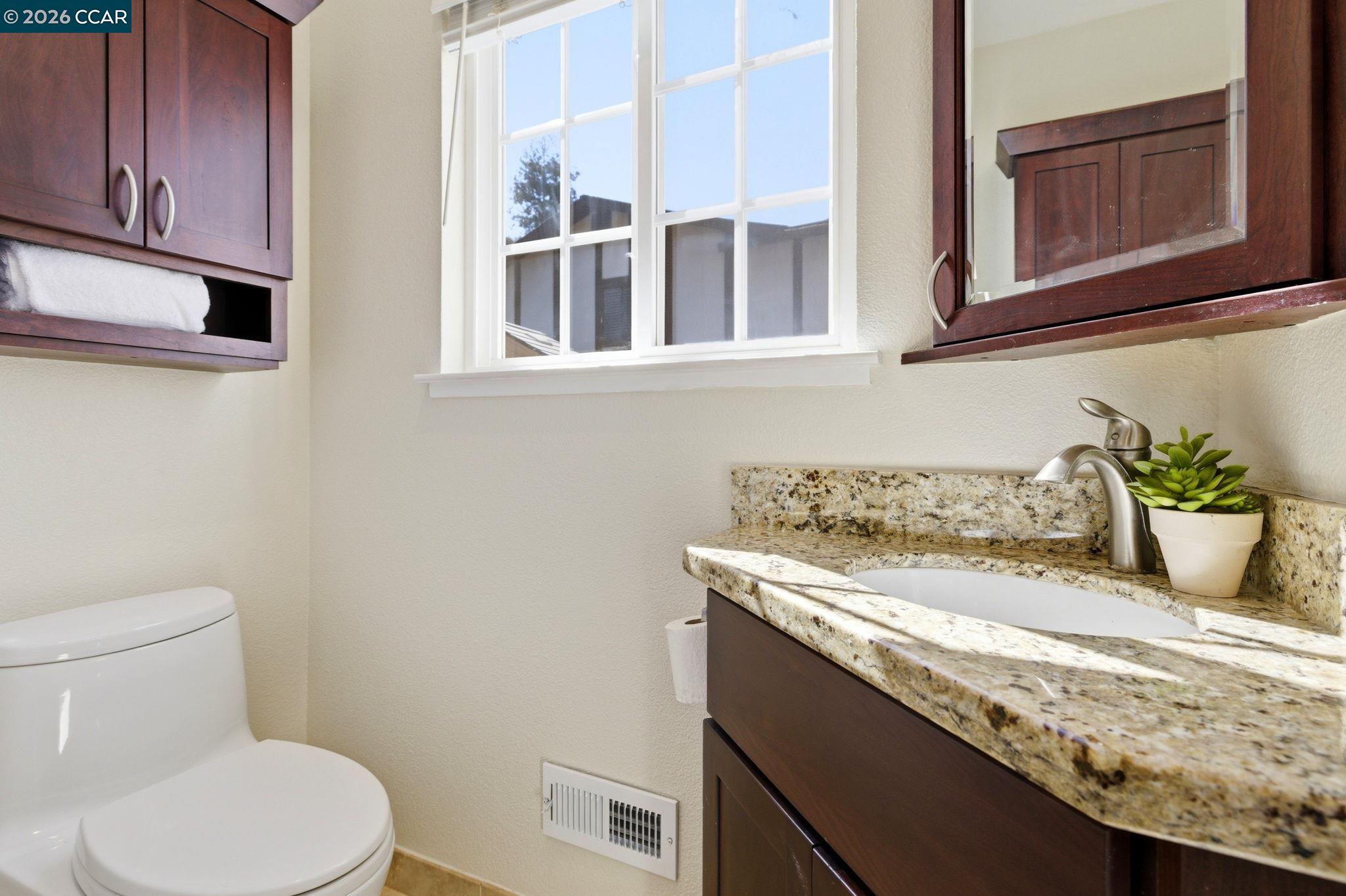 Detail Gallery Image 18 of 36 For 5612 Frank Pl, Clayton,  CA 94517 - 4 Beds | 2/1 Baths