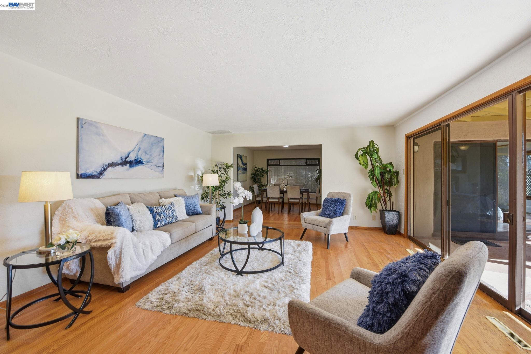 Detail Gallery Image 11 of 60 For 38149 Glenmoor Dr., Fremont,  CA 94536-6704 - 4 Beds | 2 Baths