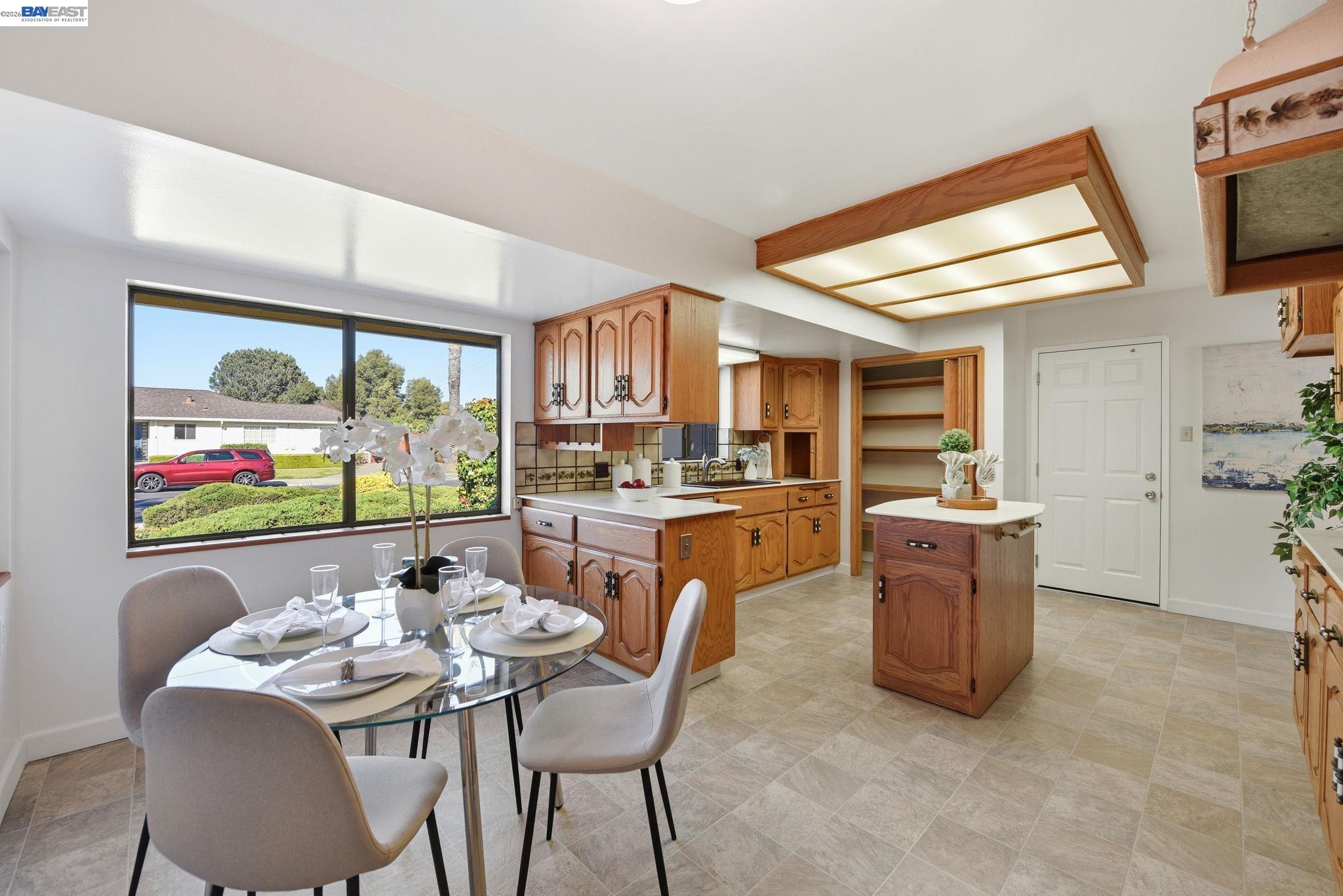 Detail Gallery Image 21 of 60 For 38149 Glenmoor Dr., Fremont,  CA 94536-6704 - 4 Beds | 2 Baths
