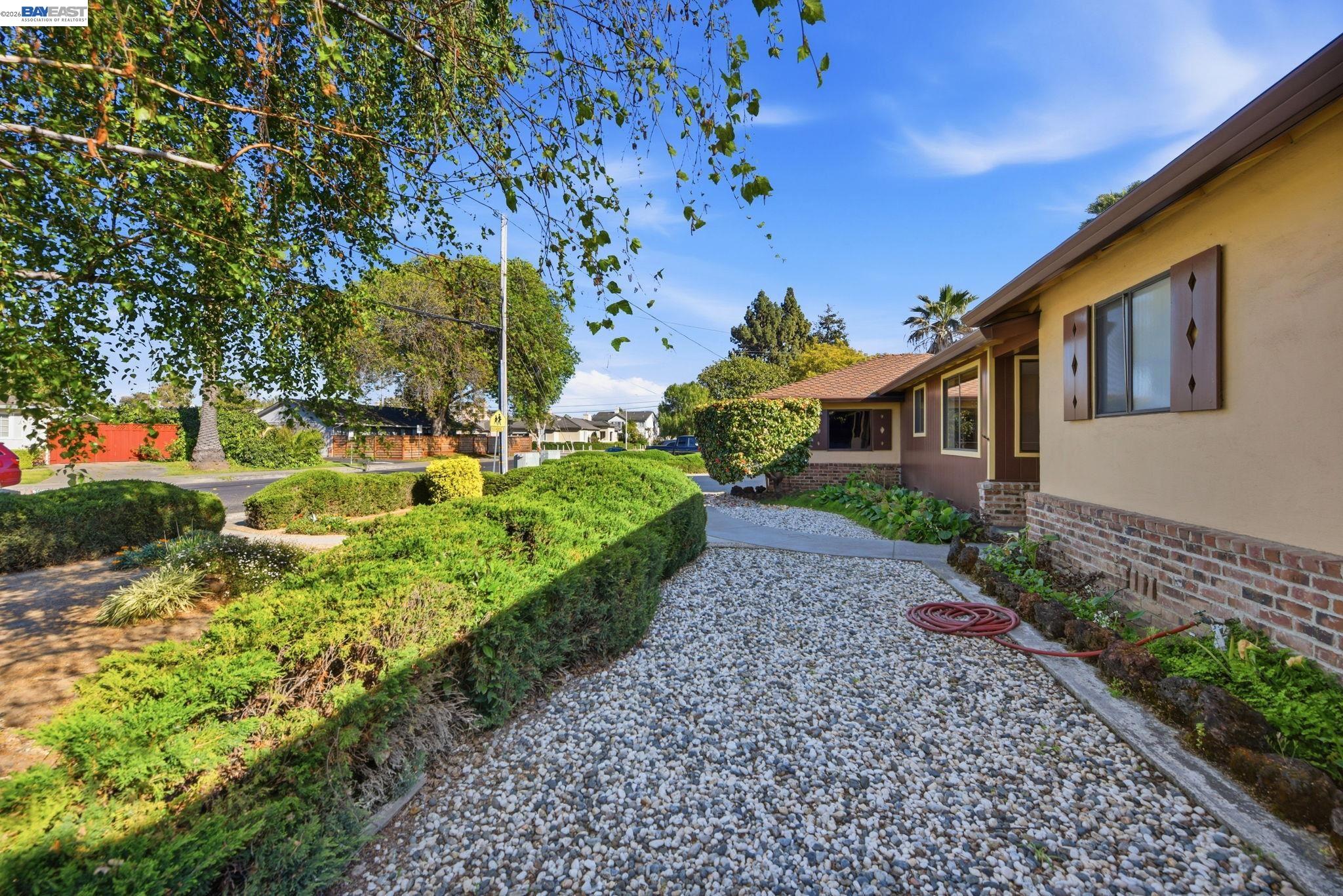 Detail Gallery Image 6 of 60 For 38149 Glenmoor Dr., Fremont,  CA 94536-6704 - 4 Beds | 2 Baths