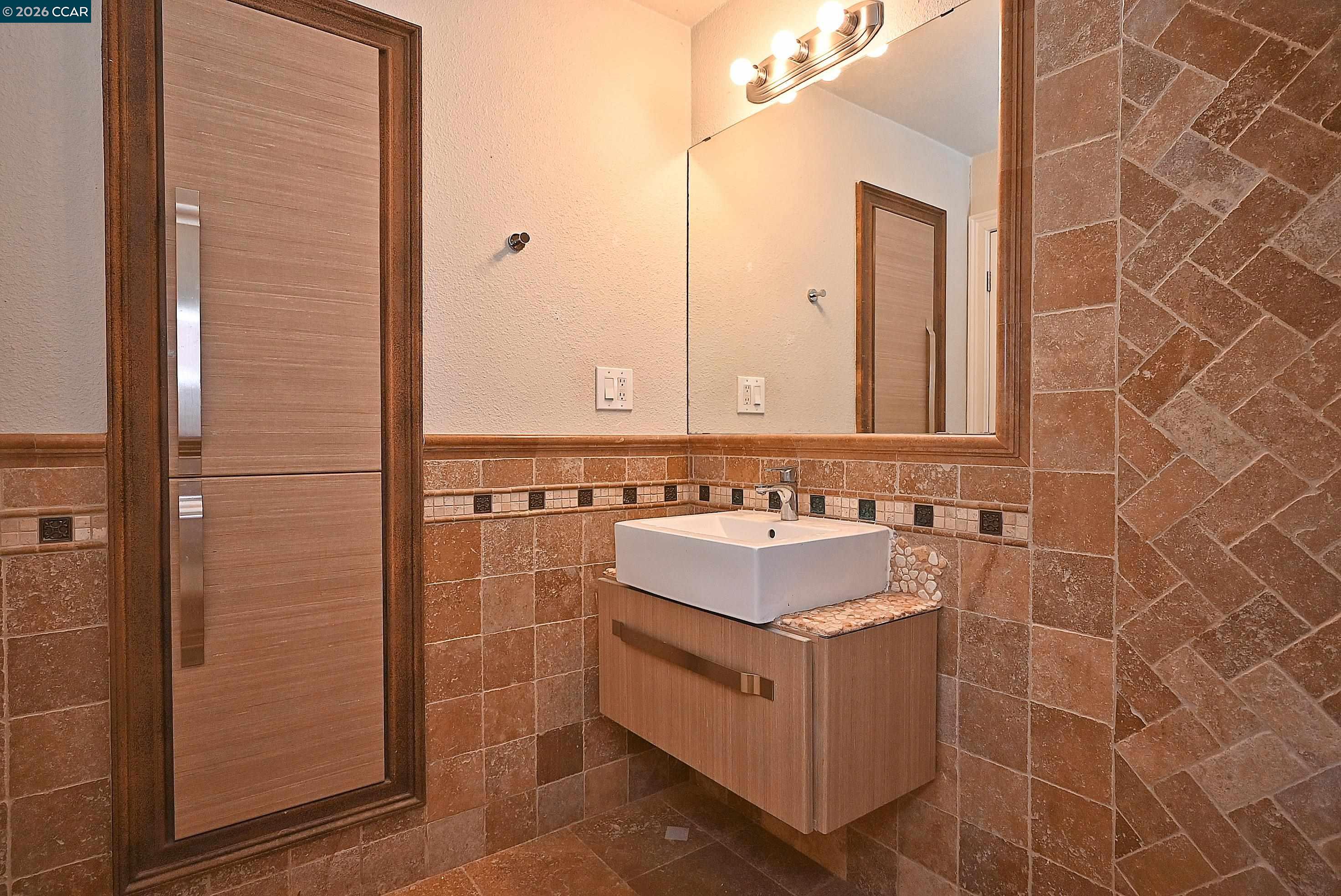 Photo #16: 41127835 Listing: Photo #16