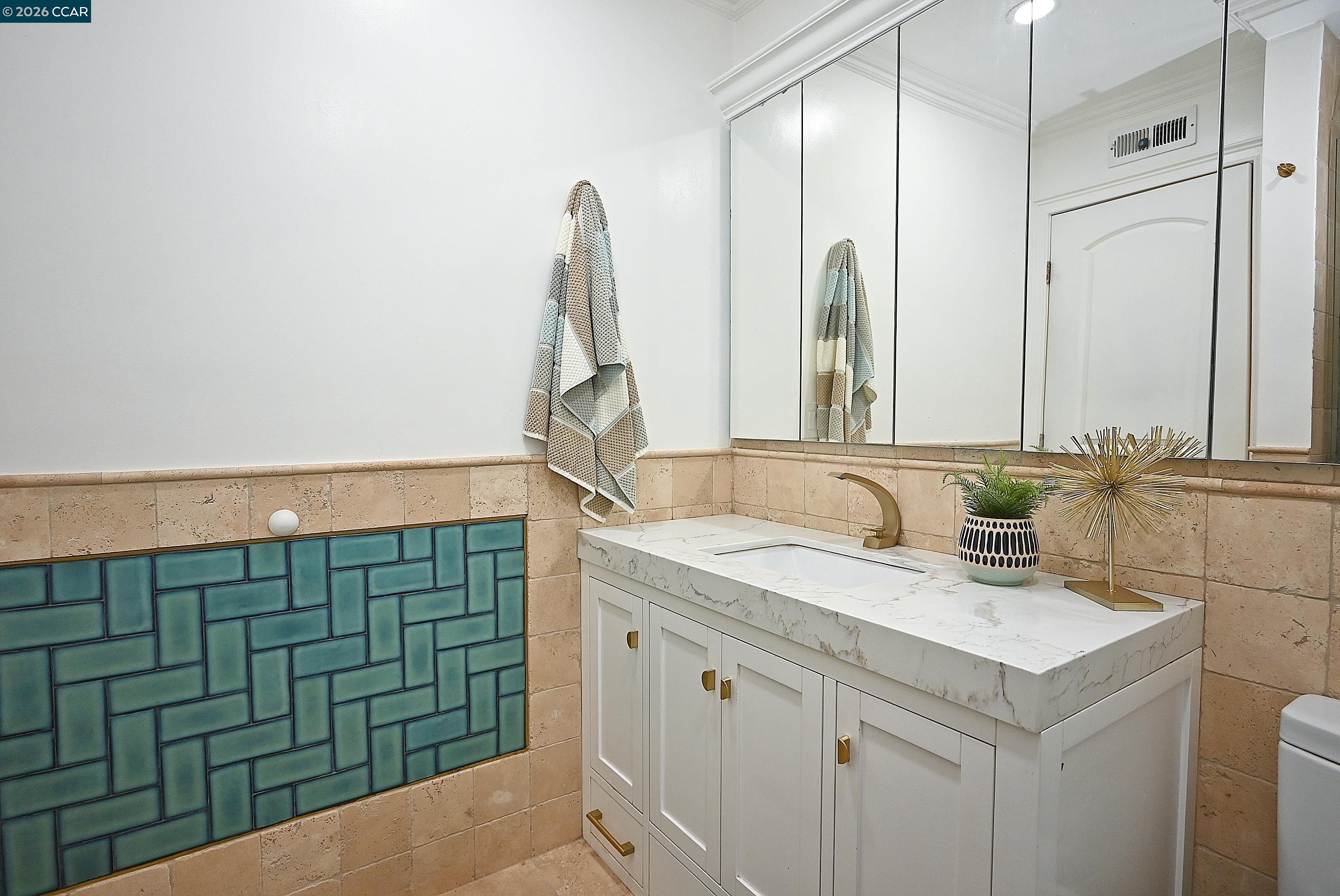 Photo #22: 41127835 Listing: Photo #22