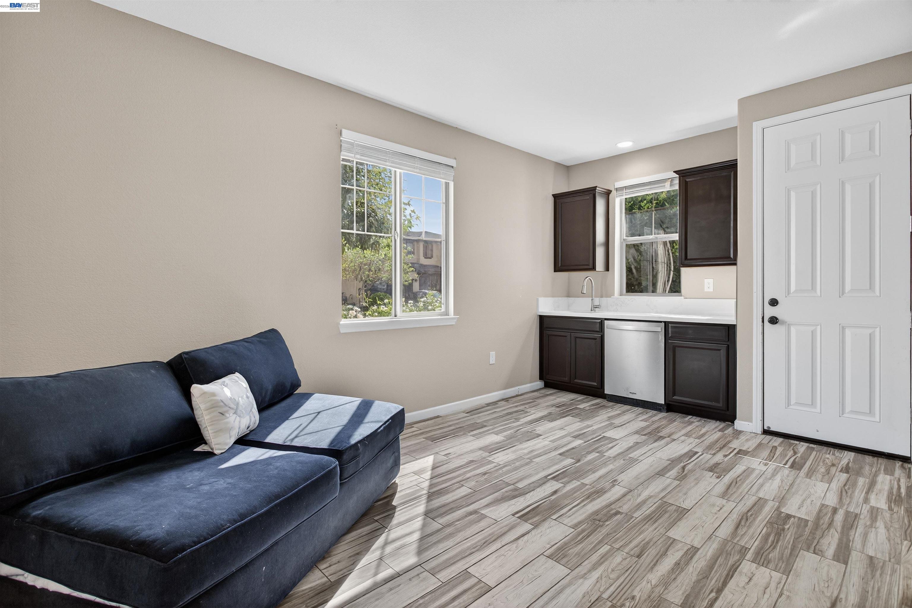 Detail Gallery Image 29 of 53 For 1787 Branson Court, Lathrop,  CA 95330 - 5 Beds | 4/1 Baths