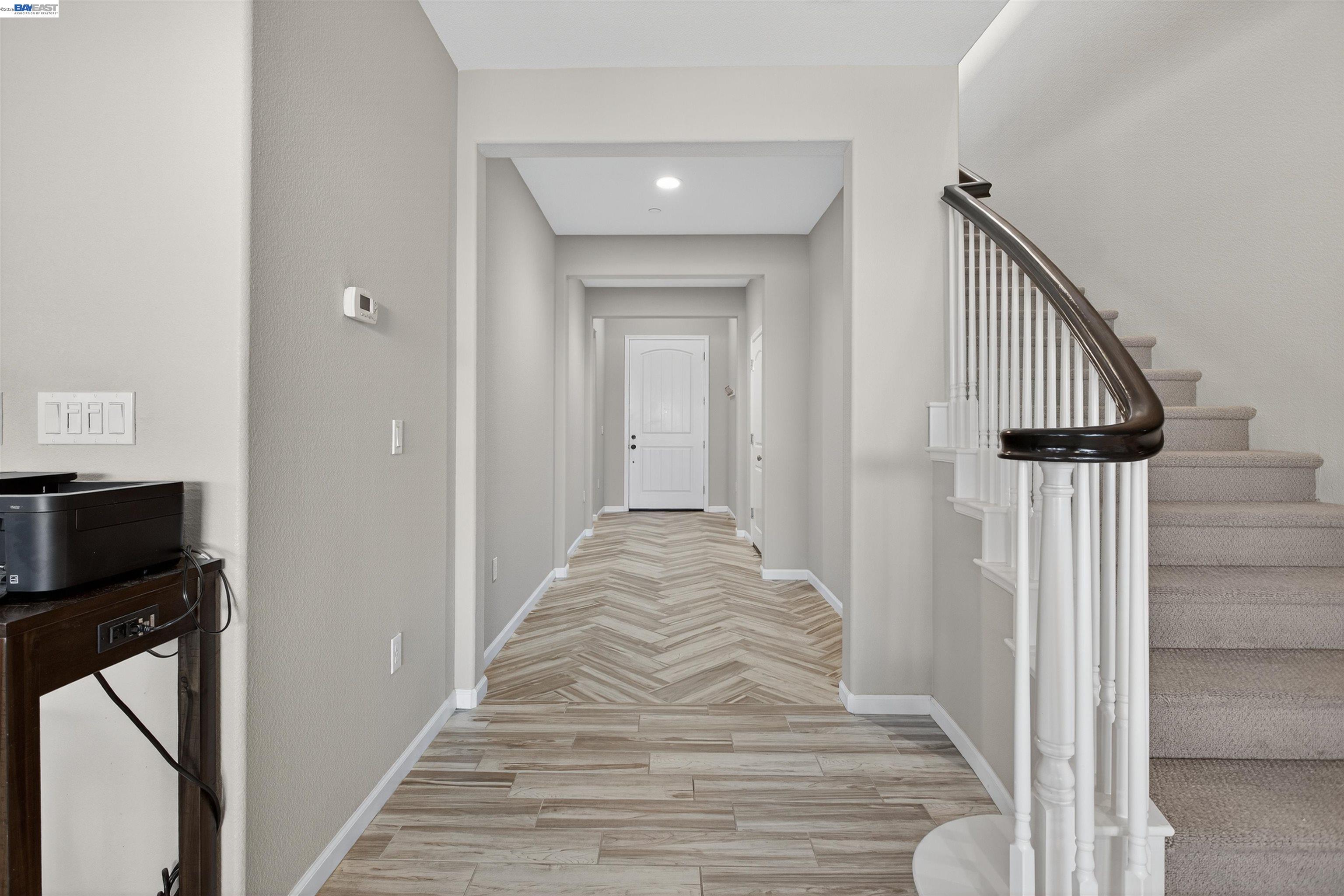 Detail Gallery Image 8 of 53 For 1787 Branson Court, Lathrop,  CA 95330 - 5 Beds | 4/1 Baths