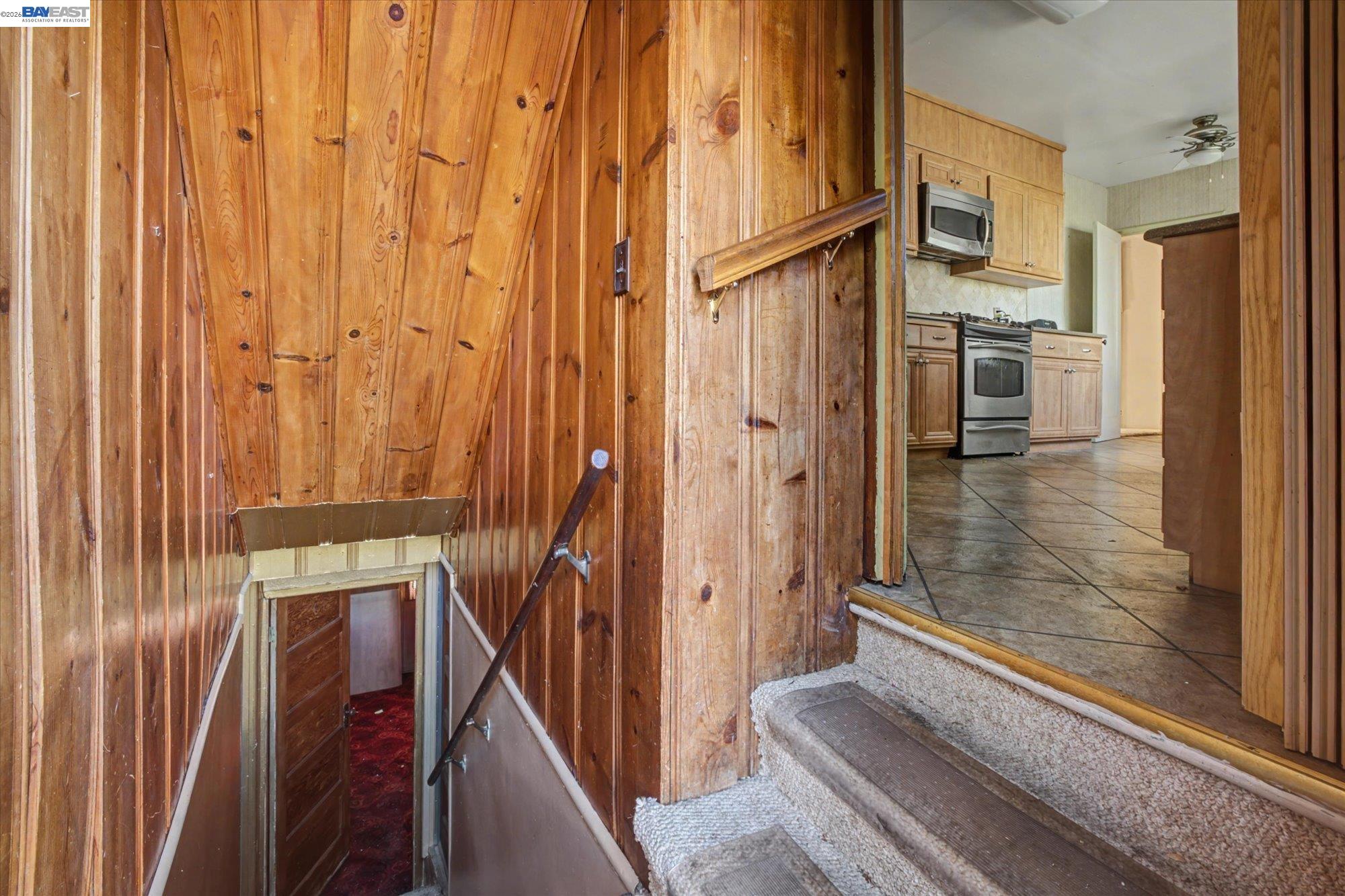 Detail Gallery Image 28 of 49 For 2972 El Monte Ave, Oakland,  CA 94605 - 3 Beds | 1 Baths