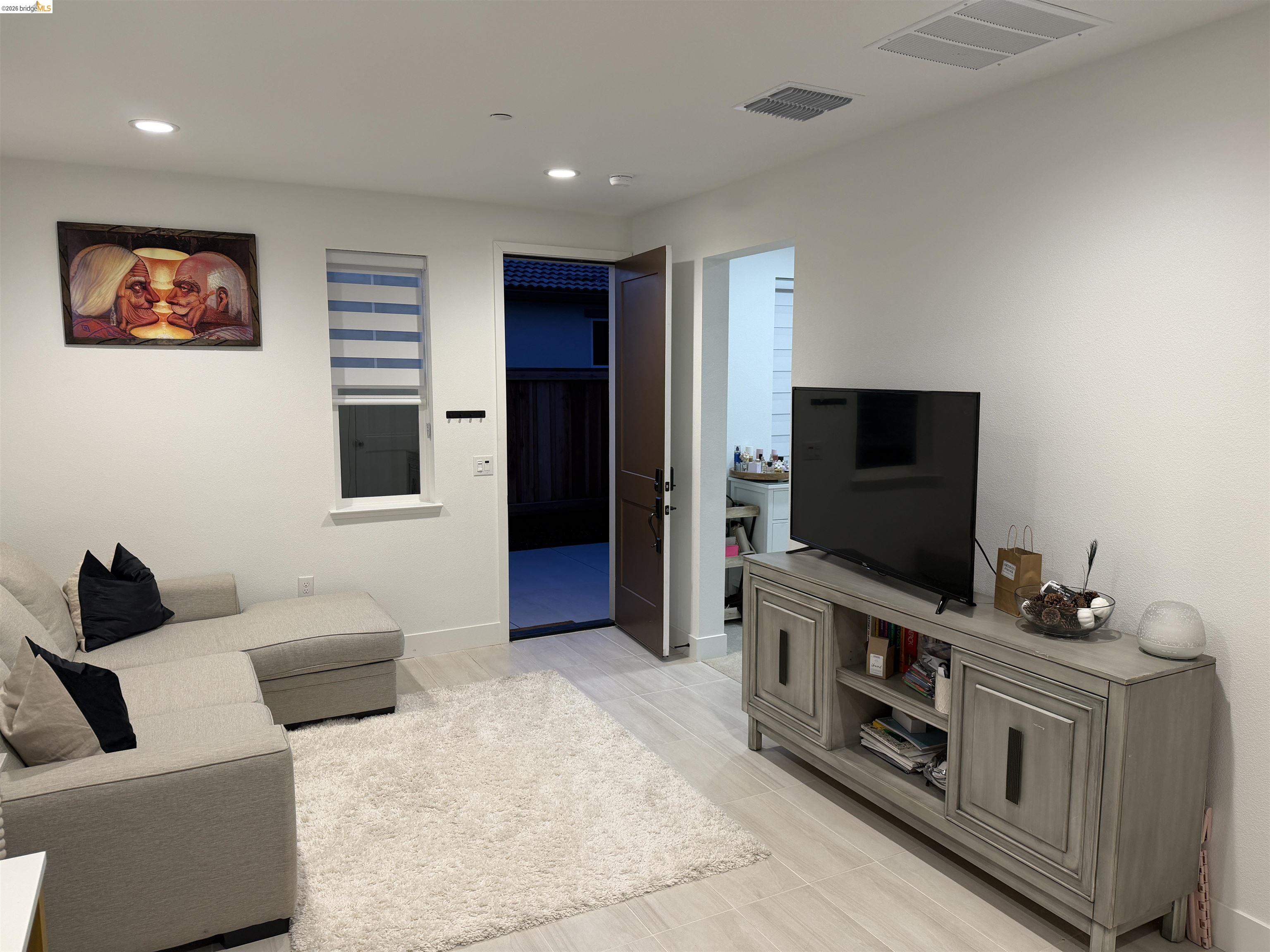 Detail Gallery Image 6 of 13 For 451 Trellis Way a,  Brentwood,  CA 94513 - 1 Beds | 1 Baths