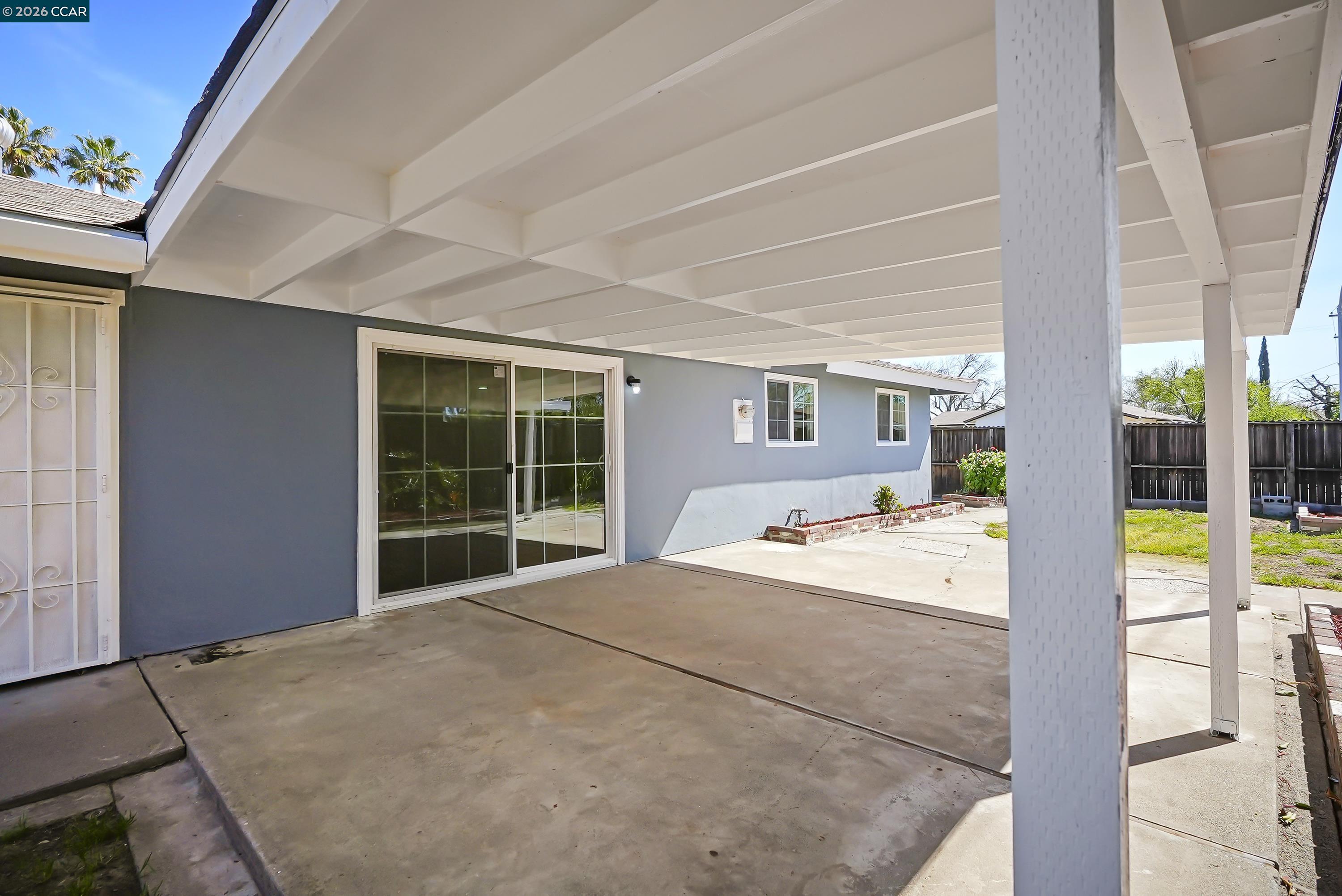 Detail Gallery Image 13 of 57 For 6860 Cunningham Way, Sacramento,  CA 95828 - 3 Beds | 1/1 Baths