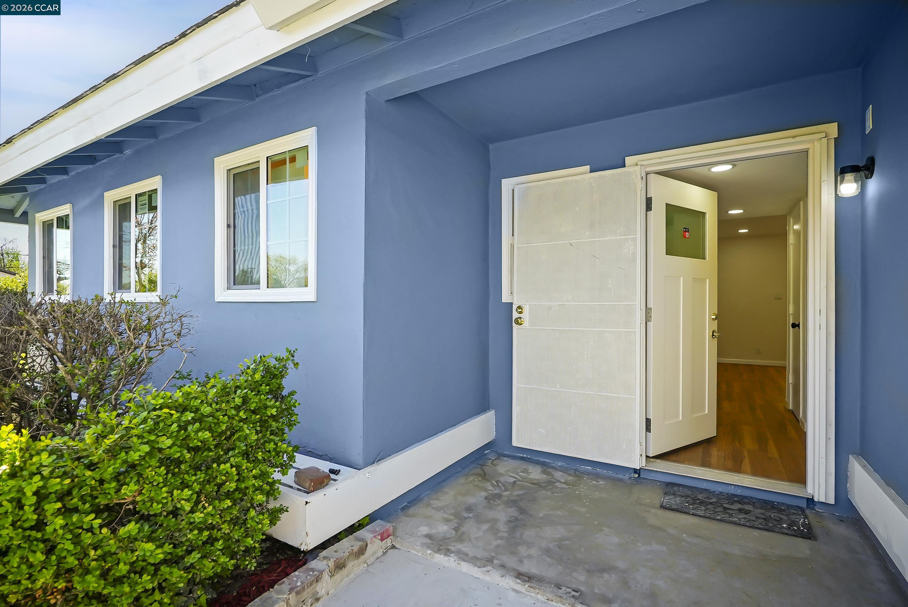 Detail Gallery Image 19 of 57 For 6860 Cunningham Way, Sacramento,  CA 95828 - 3 Beds | 1/1 Baths