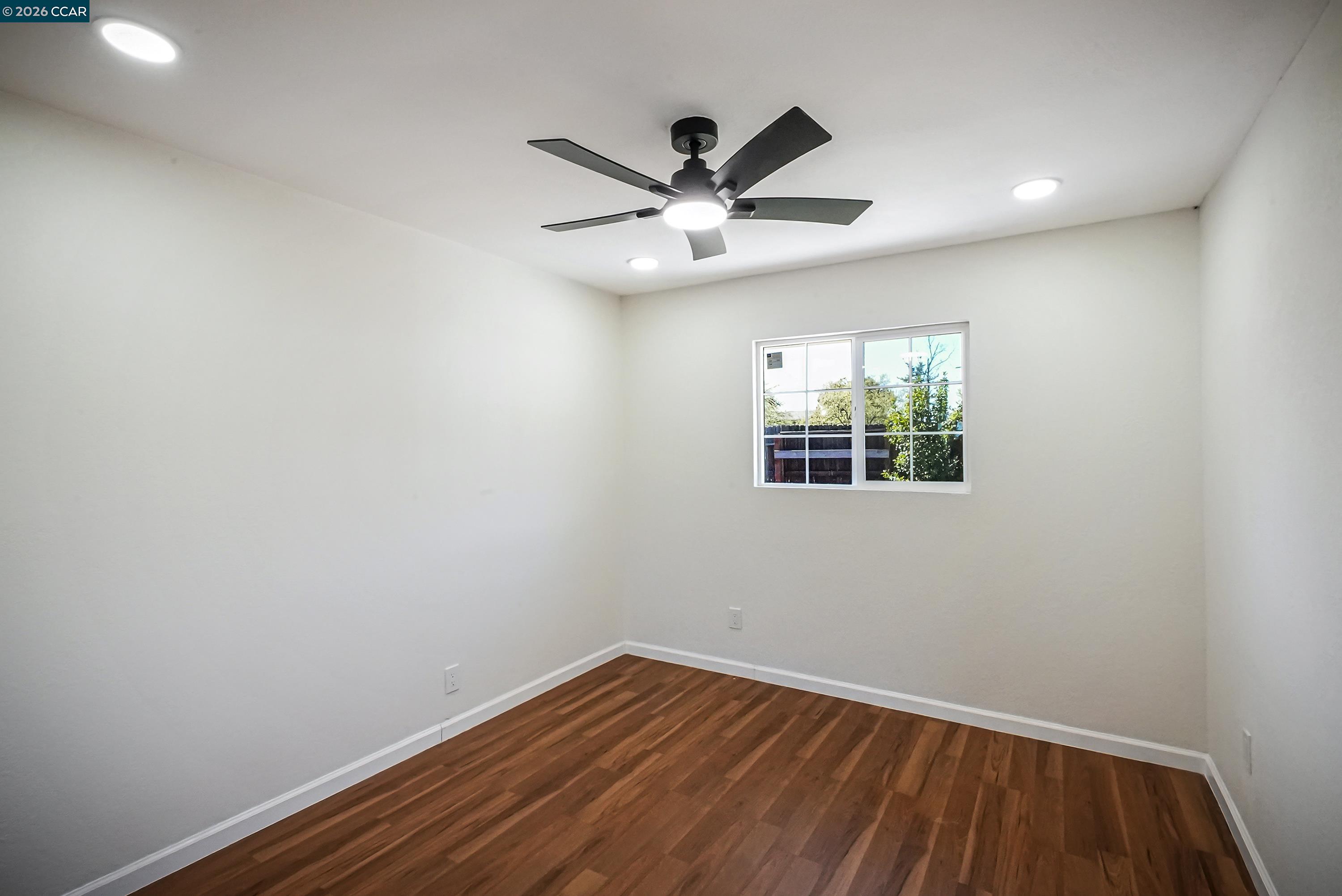 Detail Gallery Image 23 of 57 For 6860 Cunningham Way, Sacramento,  CA 95828 - 3 Beds | 1/1 Baths