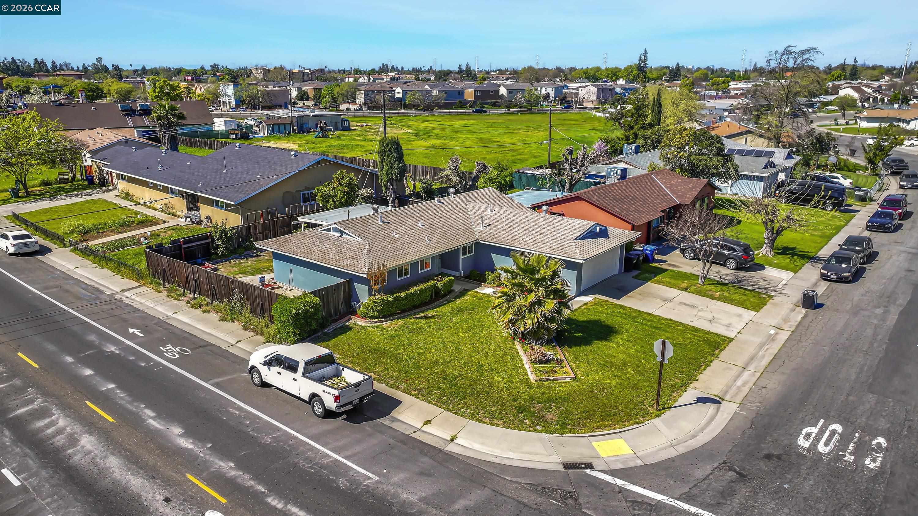 Detail Gallery Image 27 of 57 For 6860 Cunningham Way, Sacramento,  CA 95828 - 3 Beds | 1/1 Baths