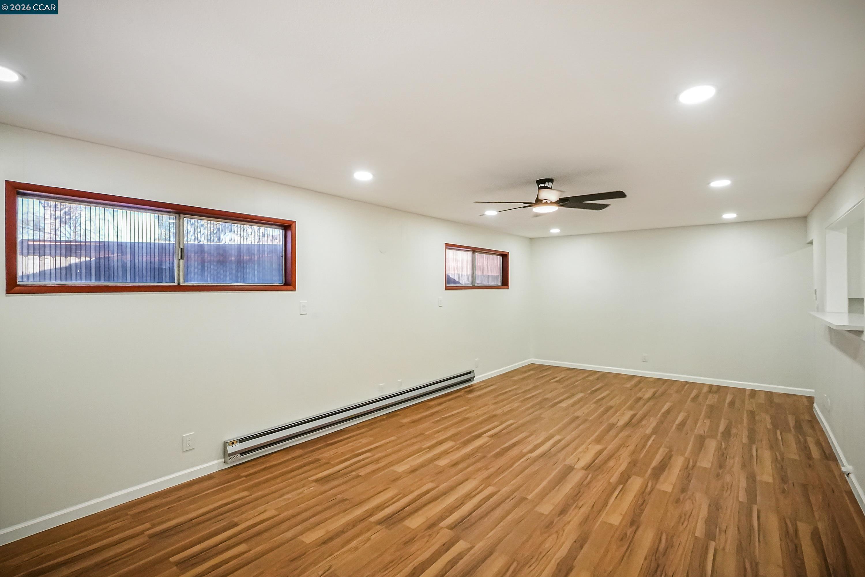 Detail Gallery Image 30 of 57 For 6860 Cunningham Way, Sacramento,  CA 95828 - 3 Beds | 1/1 Baths