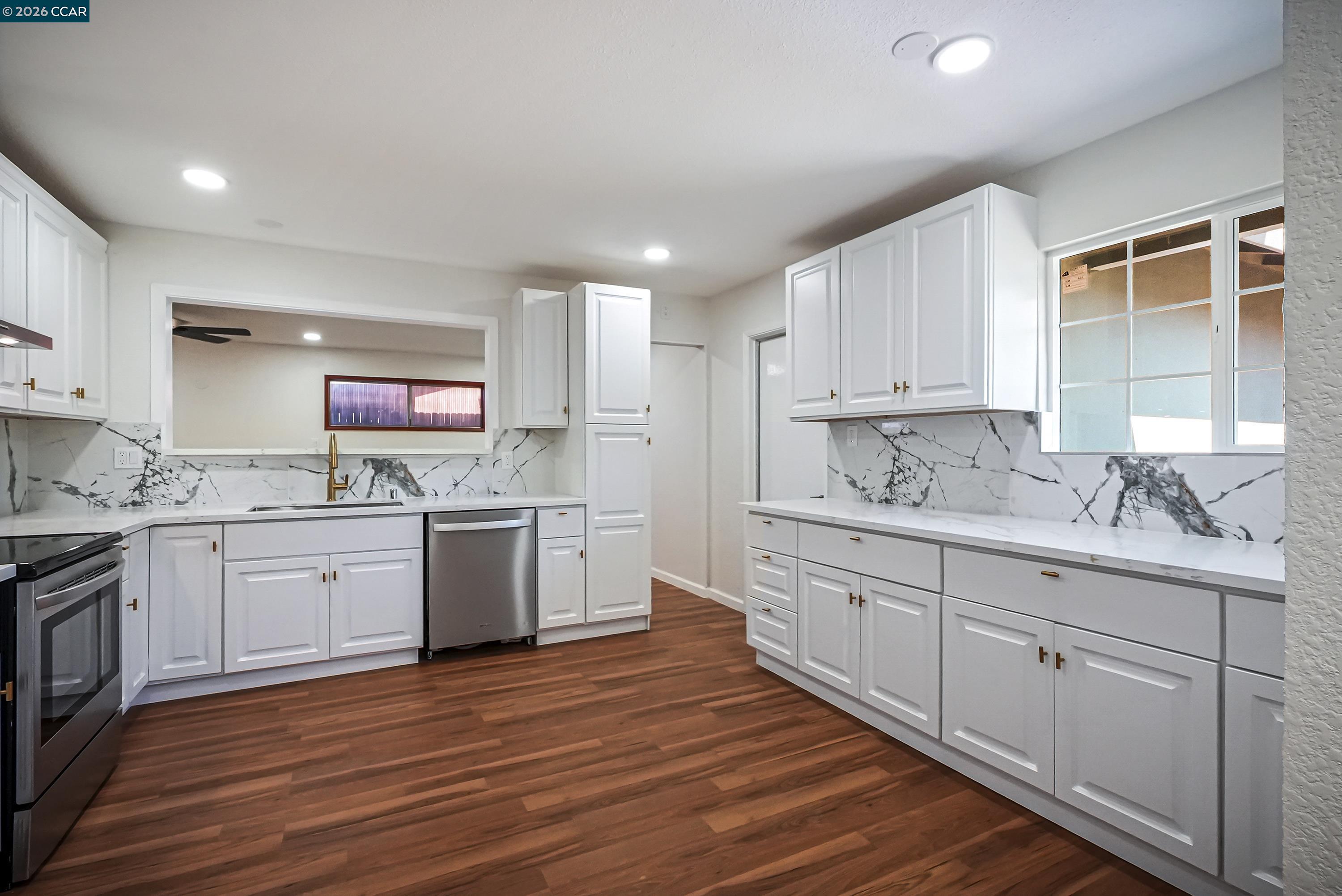 Detail Gallery Image 35 of 57 For 6860 Cunningham Way, Sacramento,  CA 95828 - 3 Beds | 1/1 Baths