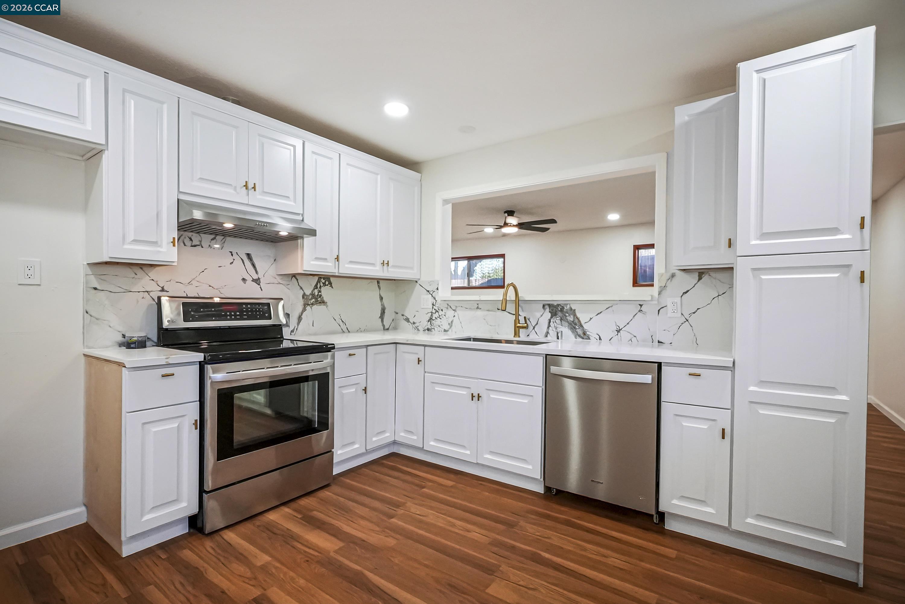 Detail Gallery Image 47 of 57 For 6860 Cunningham Way, Sacramento,  CA 95828 - 3 Beds | 1/1 Baths