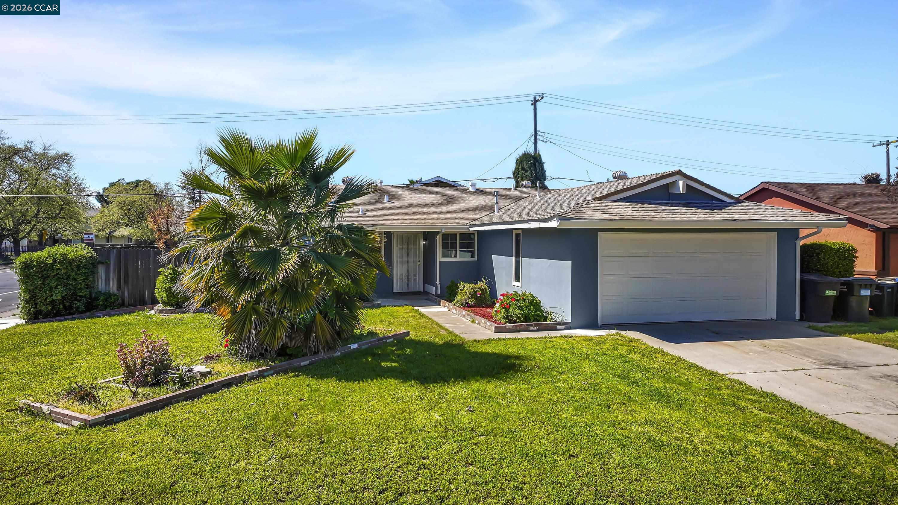 Detail Gallery Image 8 of 57 For 6860 Cunningham Way, Sacramento,  CA 95828 - 3 Beds | 1/1 Baths