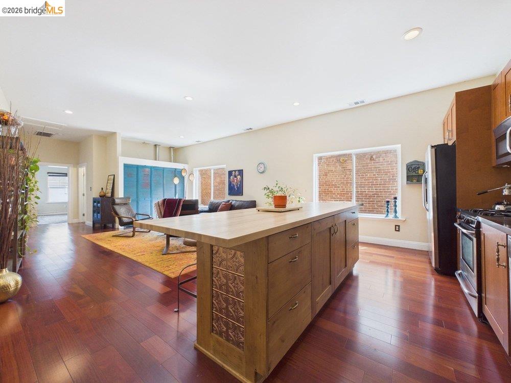 Photo #12: 41127841 Listing: Photo #12