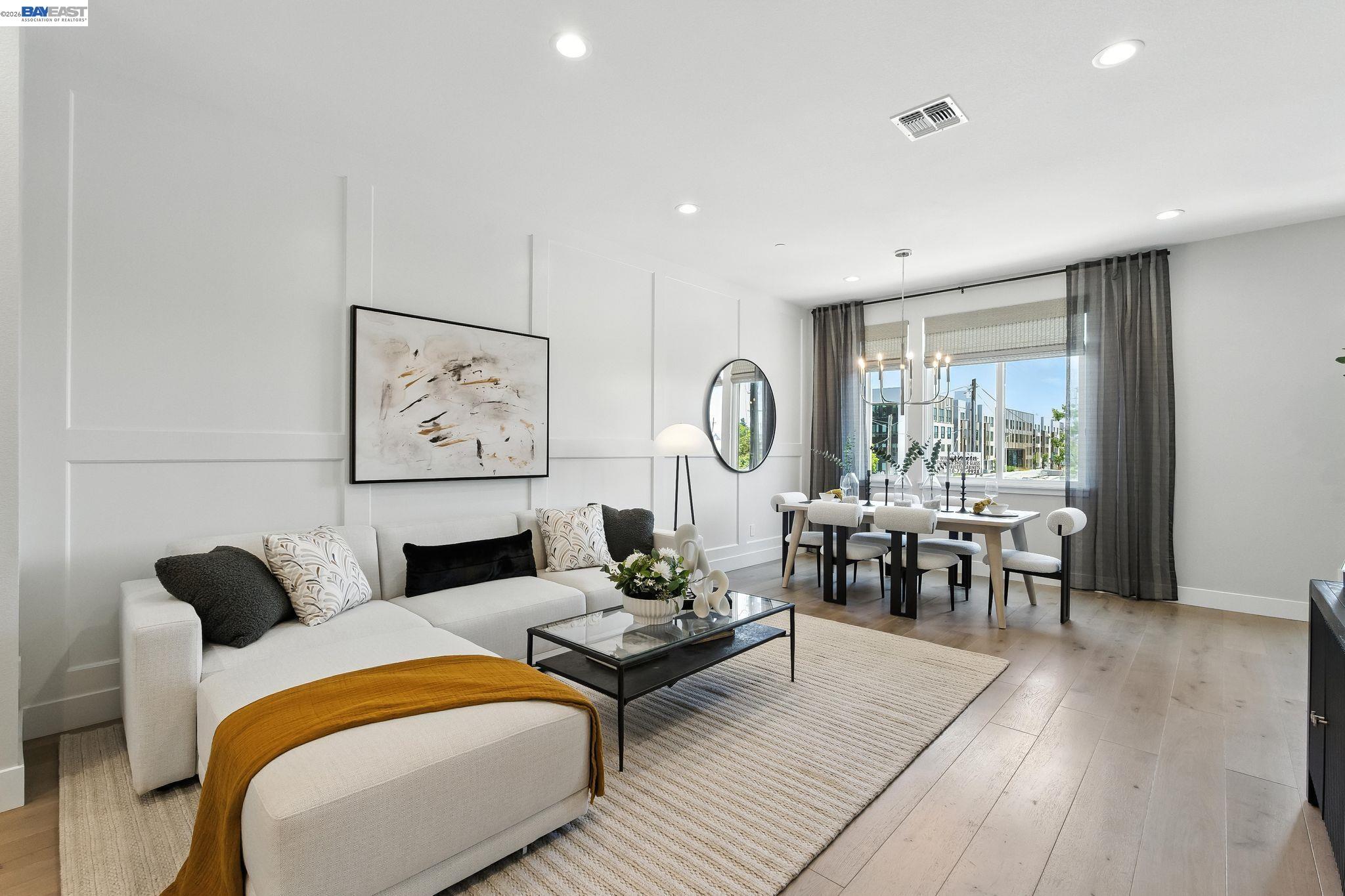 Photo #3: 41127843 Listing: Photo #3