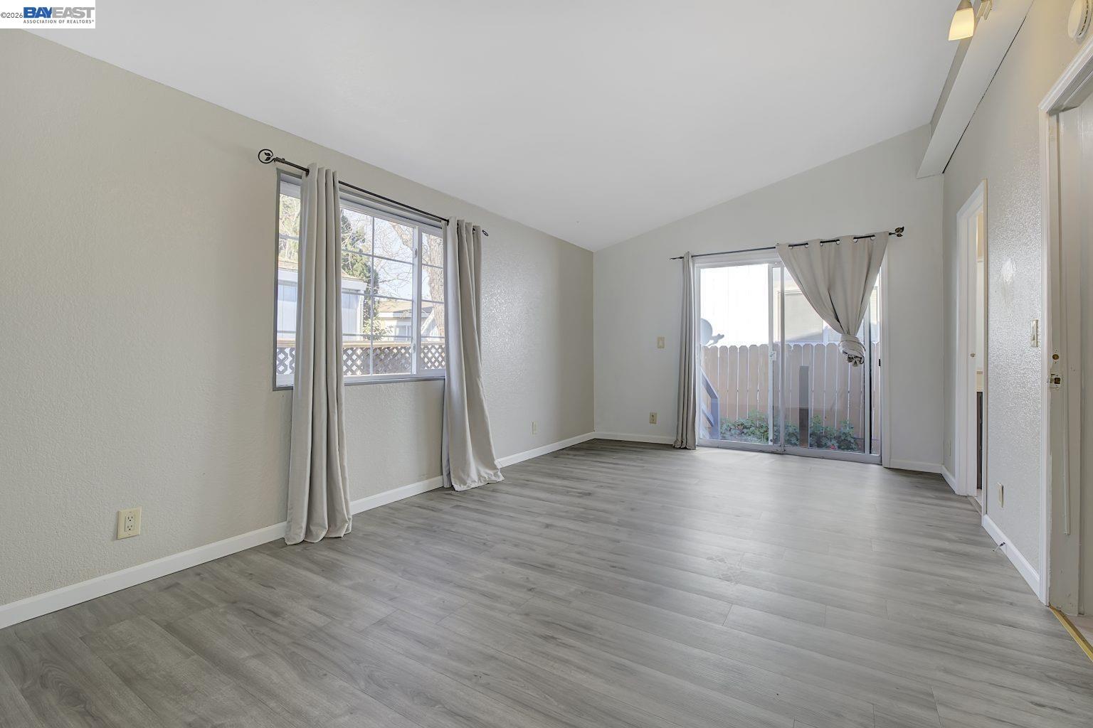 Detail Gallery Image 15 of 33 For 866 Spindrift #866,  San Jose,  CA 95134 - 3 Beds | 2 Baths