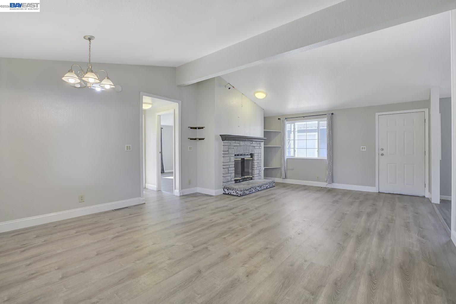 Detail Gallery Image 6 of 33 For 866 Spindrift #866,  San Jose,  CA 95134 - 3 Beds | 2 Baths