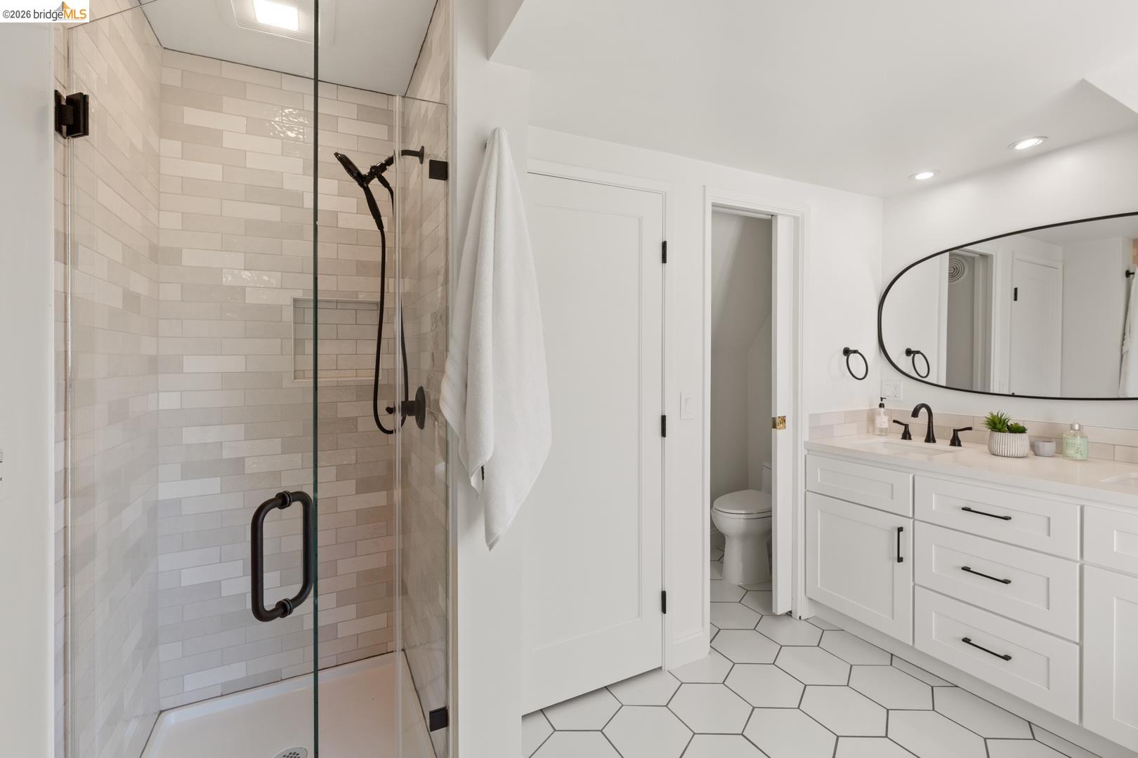 Detail Gallery Image 29 of 60 For 758 Spruce St, Berkeley,  CA 94707-2041 - 3 Beds | 3/1 Baths