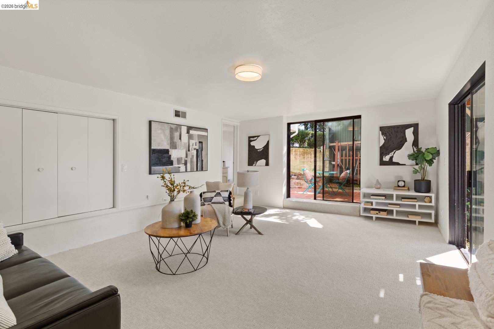 Detail Gallery Image 34 of 60 For 758 Spruce St, Berkeley,  CA 94707-2041 - 3 Beds | 3/1 Baths