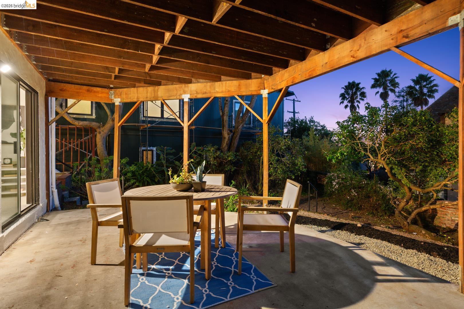 Detail Gallery Image 40 of 60 For 758 Spruce St, Berkeley,  CA 94707-2041 - 3 Beds | 3/1 Baths