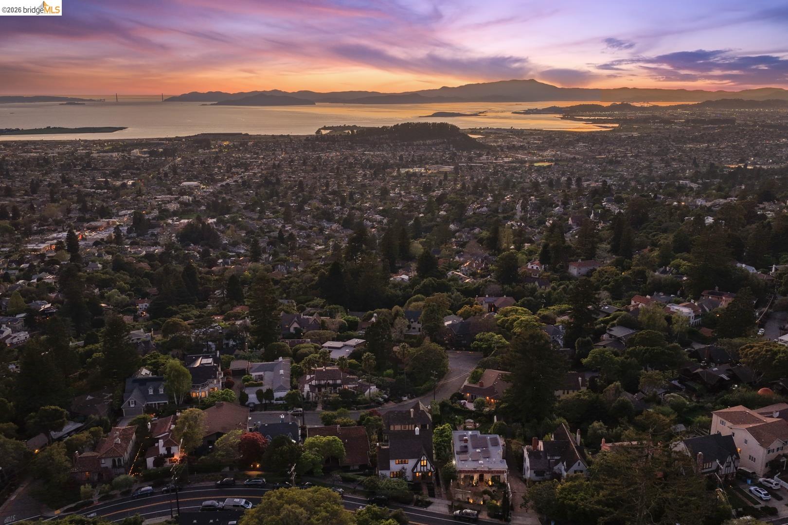Detail Gallery Image 58 of 60 For 758 Spruce St, Berkeley,  CA 94707-2041 - 3 Beds | 3/1 Baths