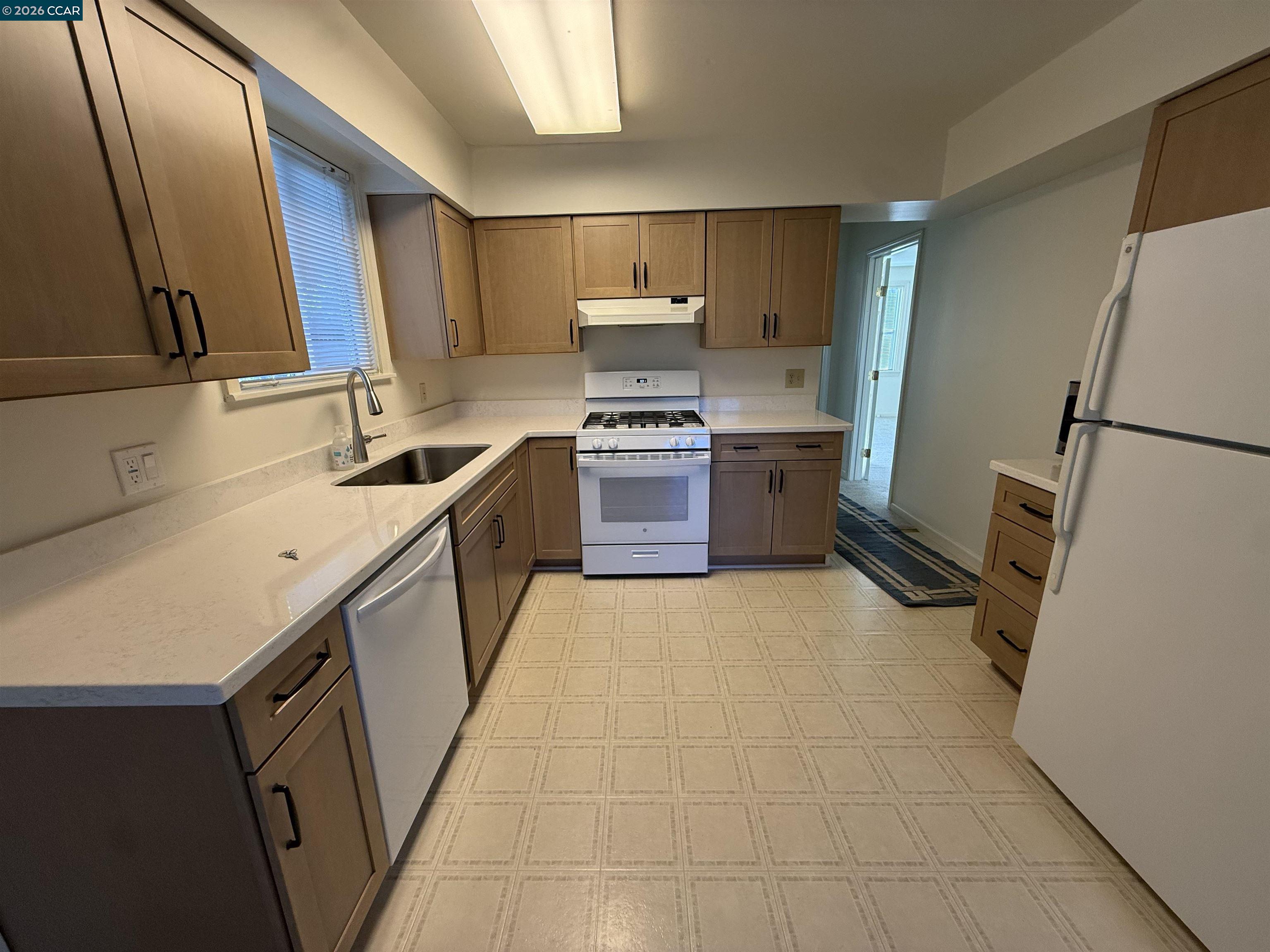 Detail Gallery Image 14 of 17 For 940 East St, Lafayette,  CA 94549 - – Beds | – Baths