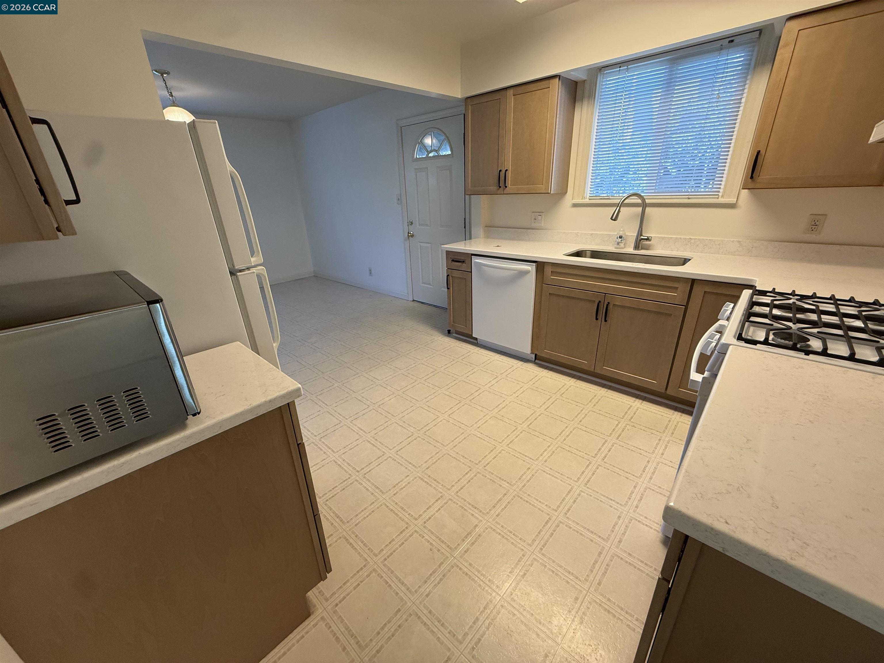 Detail Gallery Image 16 of 17 For 940 East St, Lafayette,  CA 94549 - – Beds | – Baths