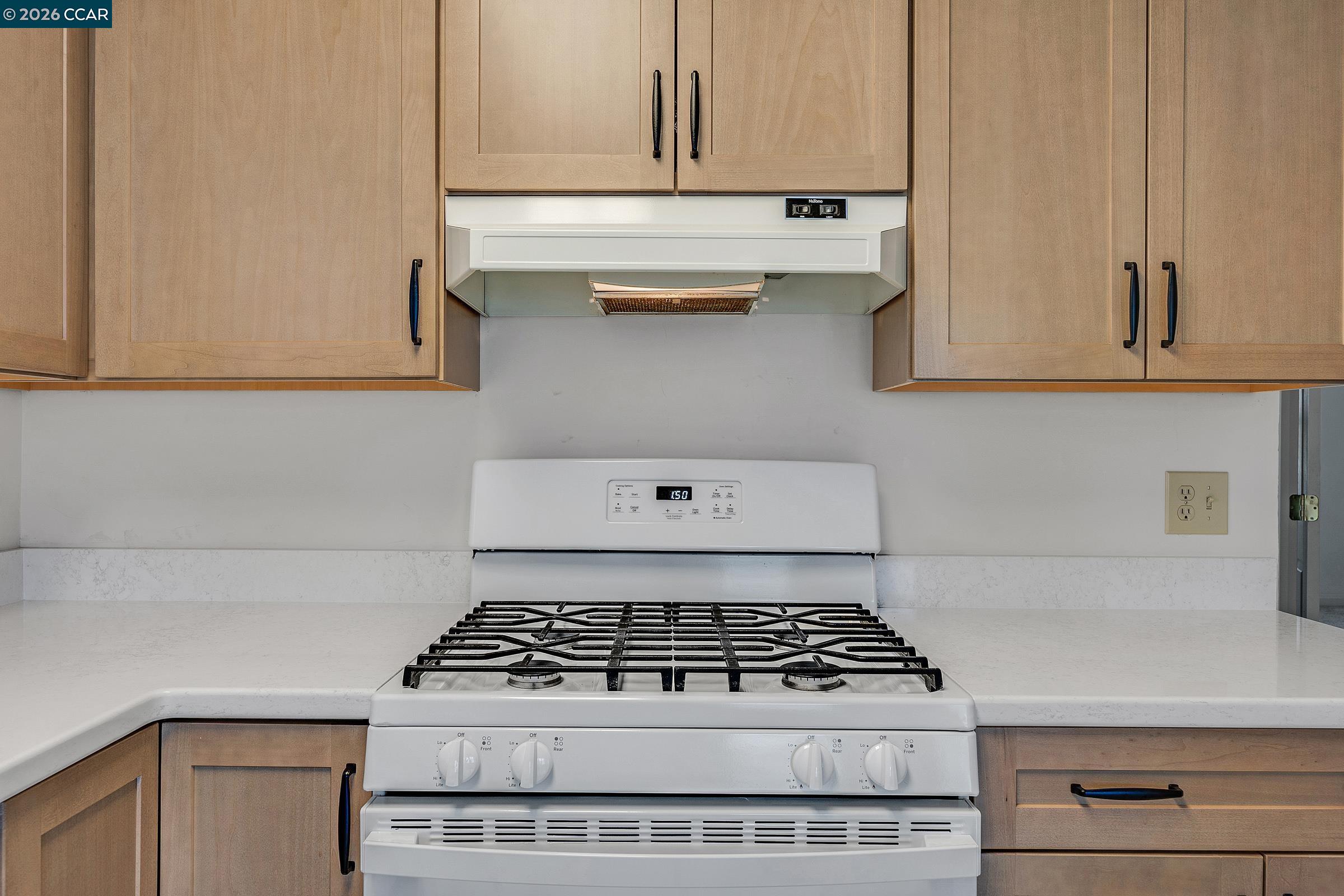 Detail Gallery Image 19 of 41 For 940 East St, Lafayette,  CA 94549 - – Beds | – Baths