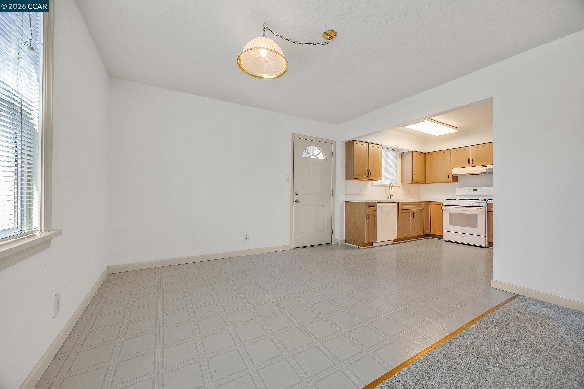 Detail Gallery Image 8 of 41 For 940 East St, Lafayette,  CA 94549 - – Beds | – Baths