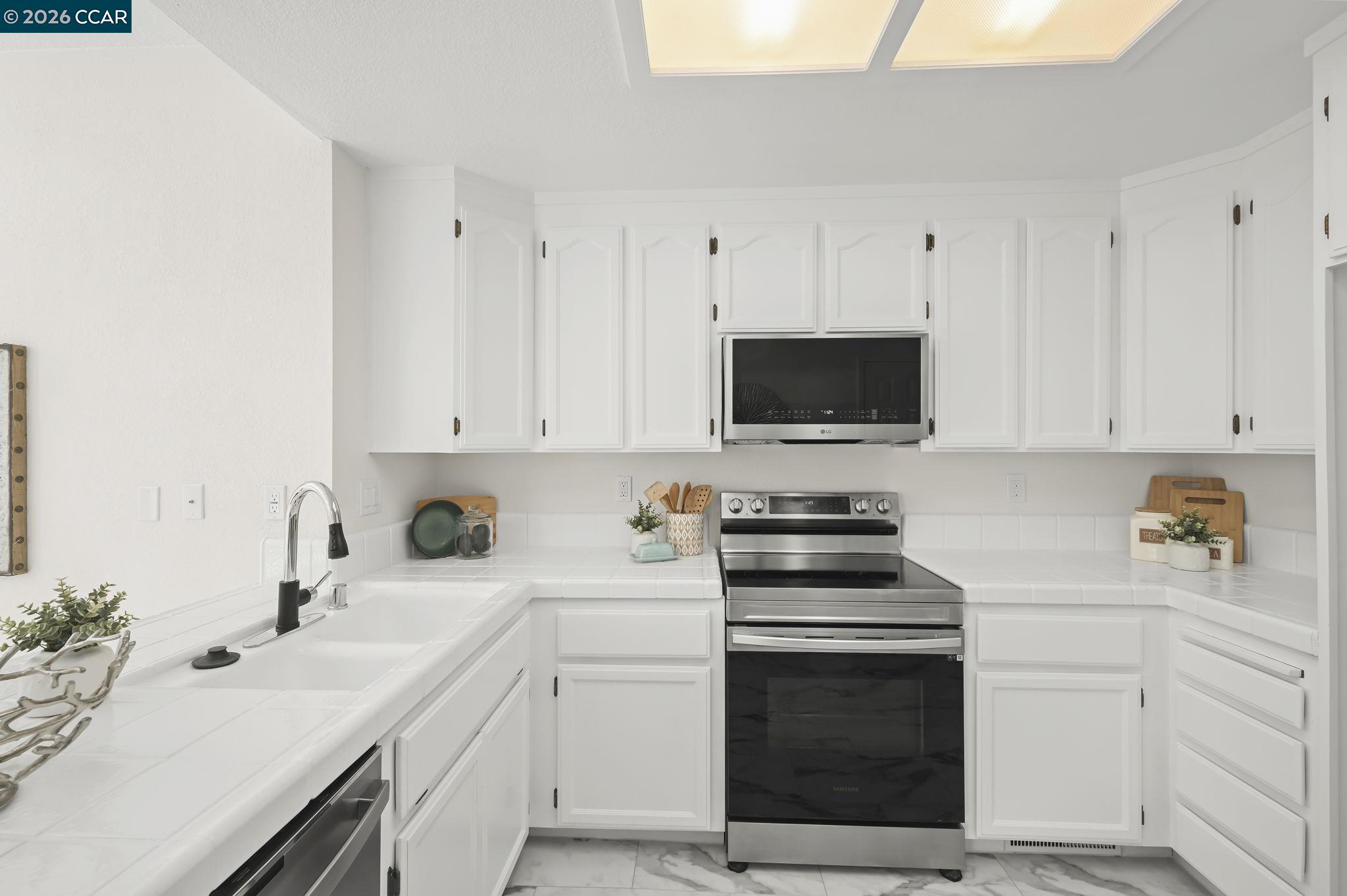 Photo #11: 41127849 Listing: Photo #11