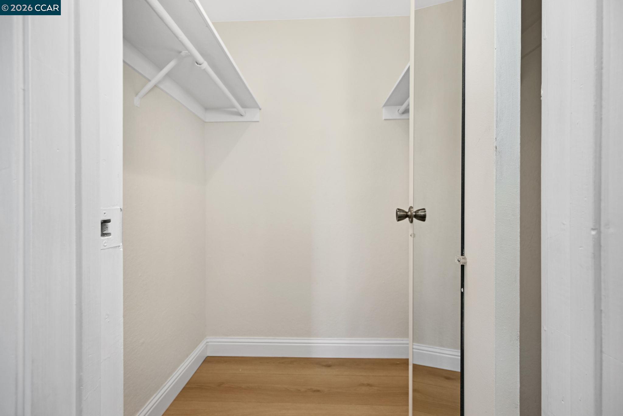 Photo #12: 41127853 Listing: Photo #12