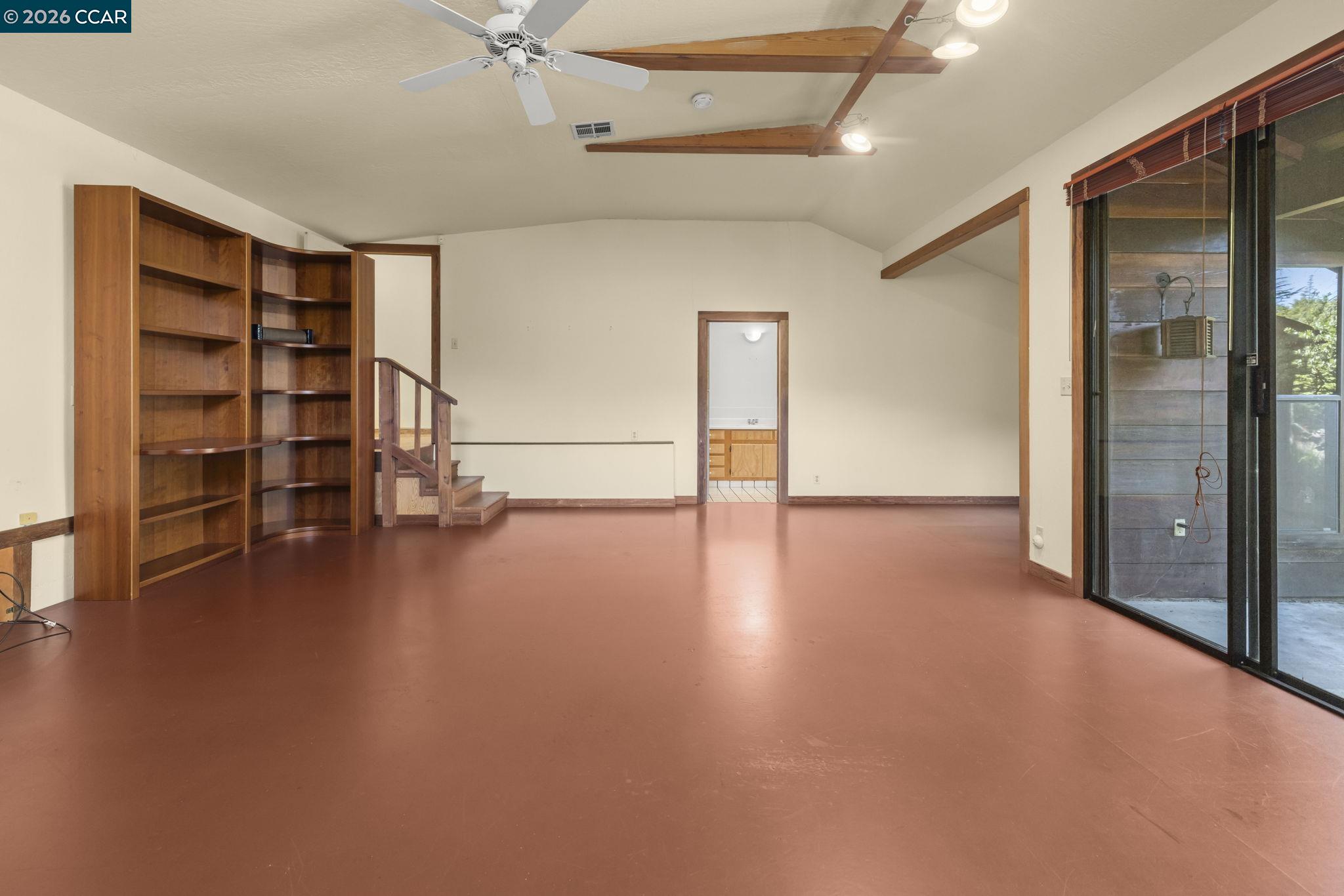 Detail Gallery Image 11 of 30 For 847 Acalanes Rd, Lafayette,  CA 94549 - 3 Beds | 2/1 Baths