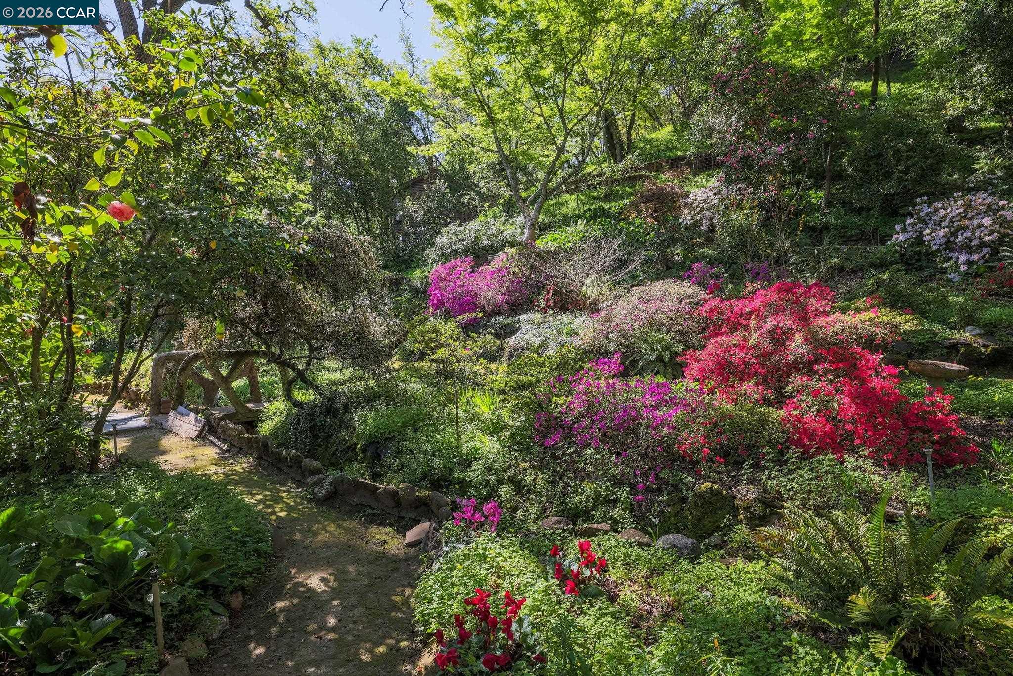 Detail Gallery Image 29 of 30 For 847 Acalanes Rd, Lafayette,  CA 94549 - 3 Beds | 2/1 Baths