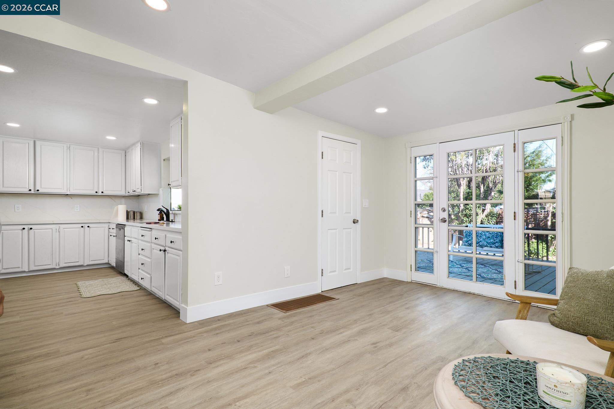 Detail Gallery Image 13 of 29 For 90 Manville Ave, Pittsburg,  CA 94565 - 3 Beds | 2 Baths