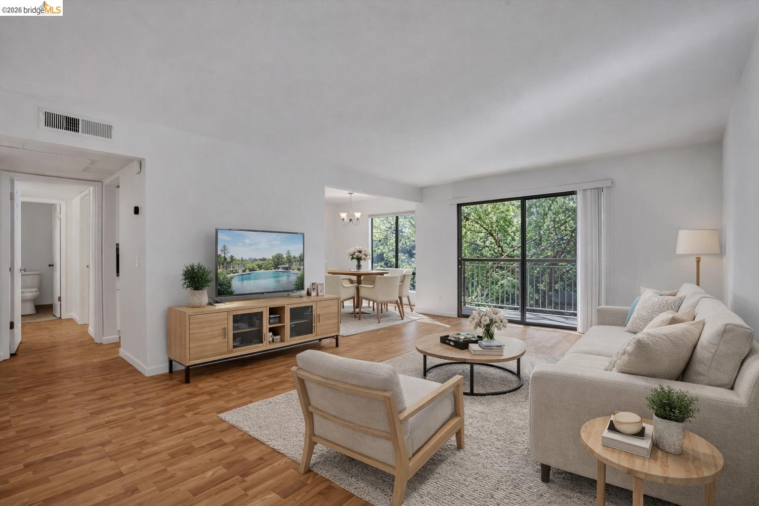 Photo #1: 41127857 Listing: Photo #1