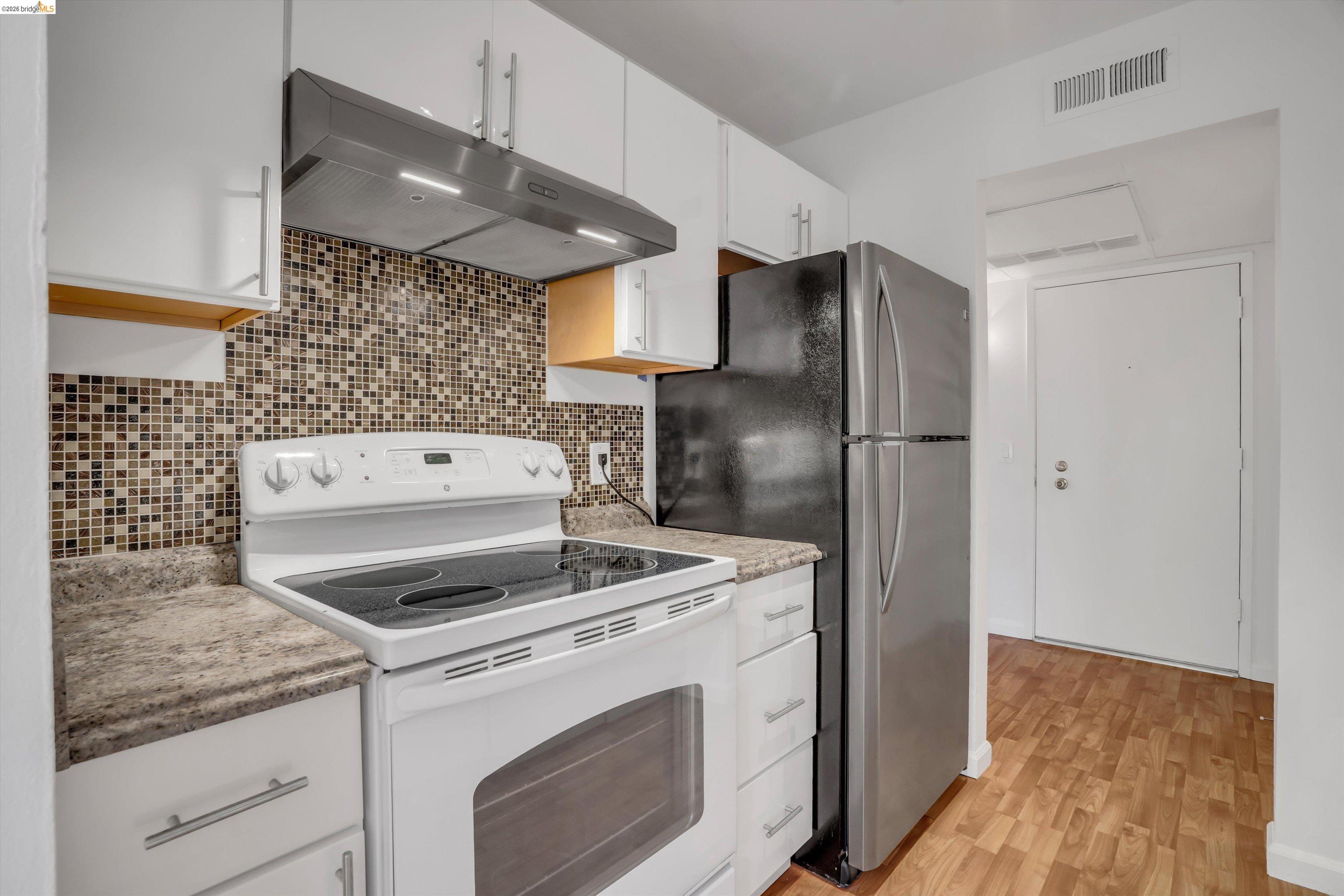 Photo #15: 41127857 Listing: Photo #15