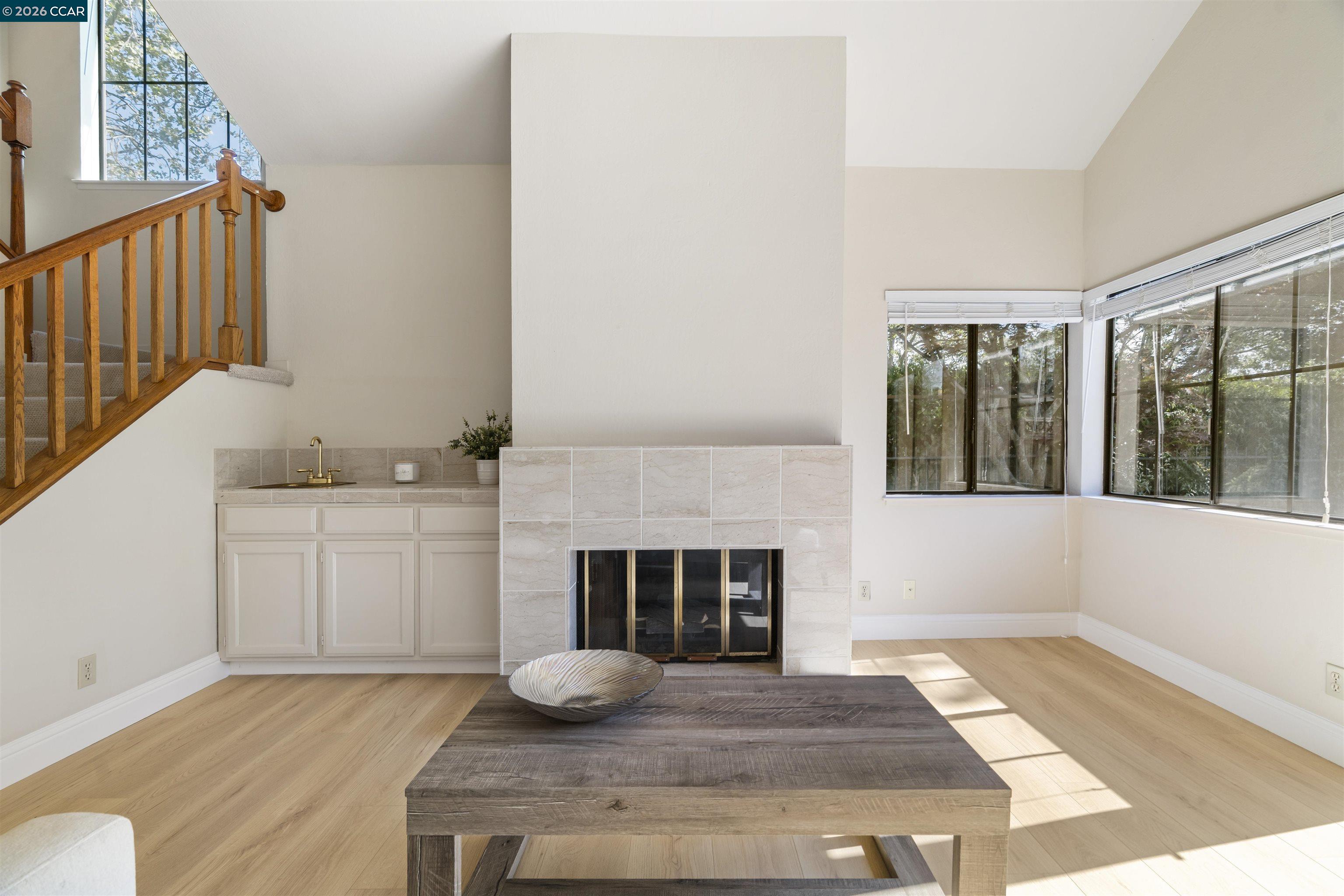 Detail Gallery Image 11 of 57 For 360 S Eagle Nest Lane, Danville,  CA 94506 - 3 Beds | 2/1 Baths