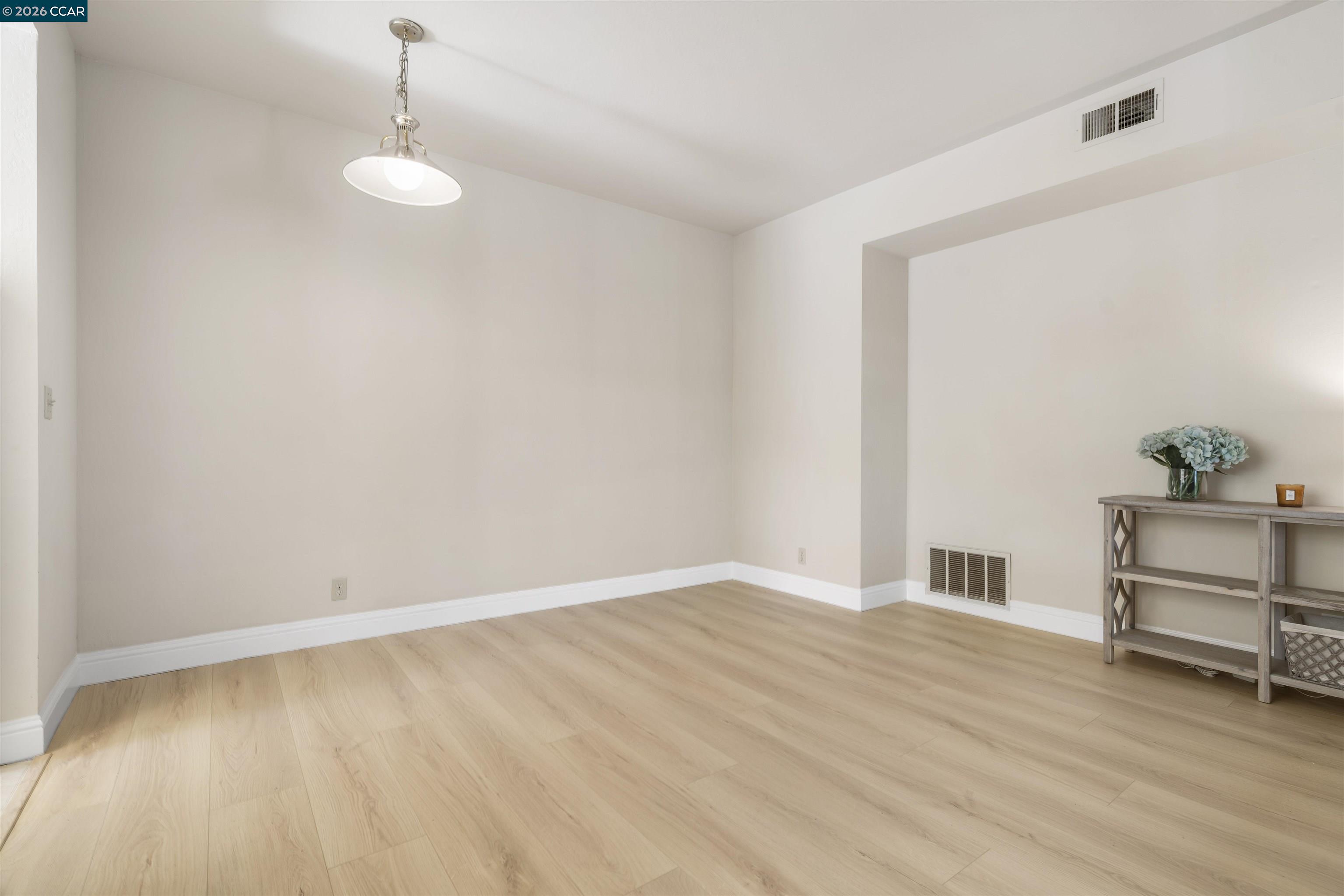 Photo #17: 41127858 Listing: Photo #17