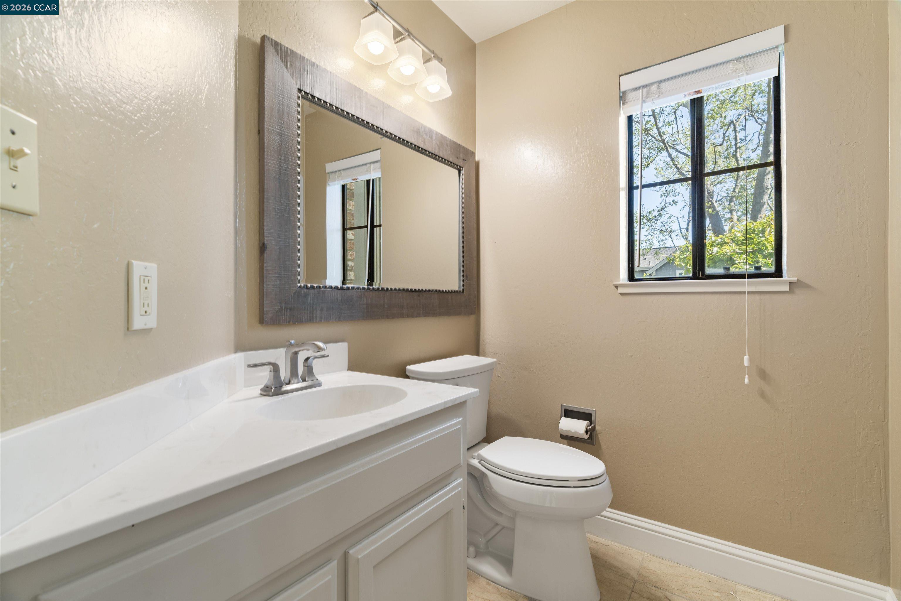 Detail Gallery Image 21 of 57 For 360 S Eagle Nest Lane, Danville,  CA 94506 - 3 Beds | 2/1 Baths