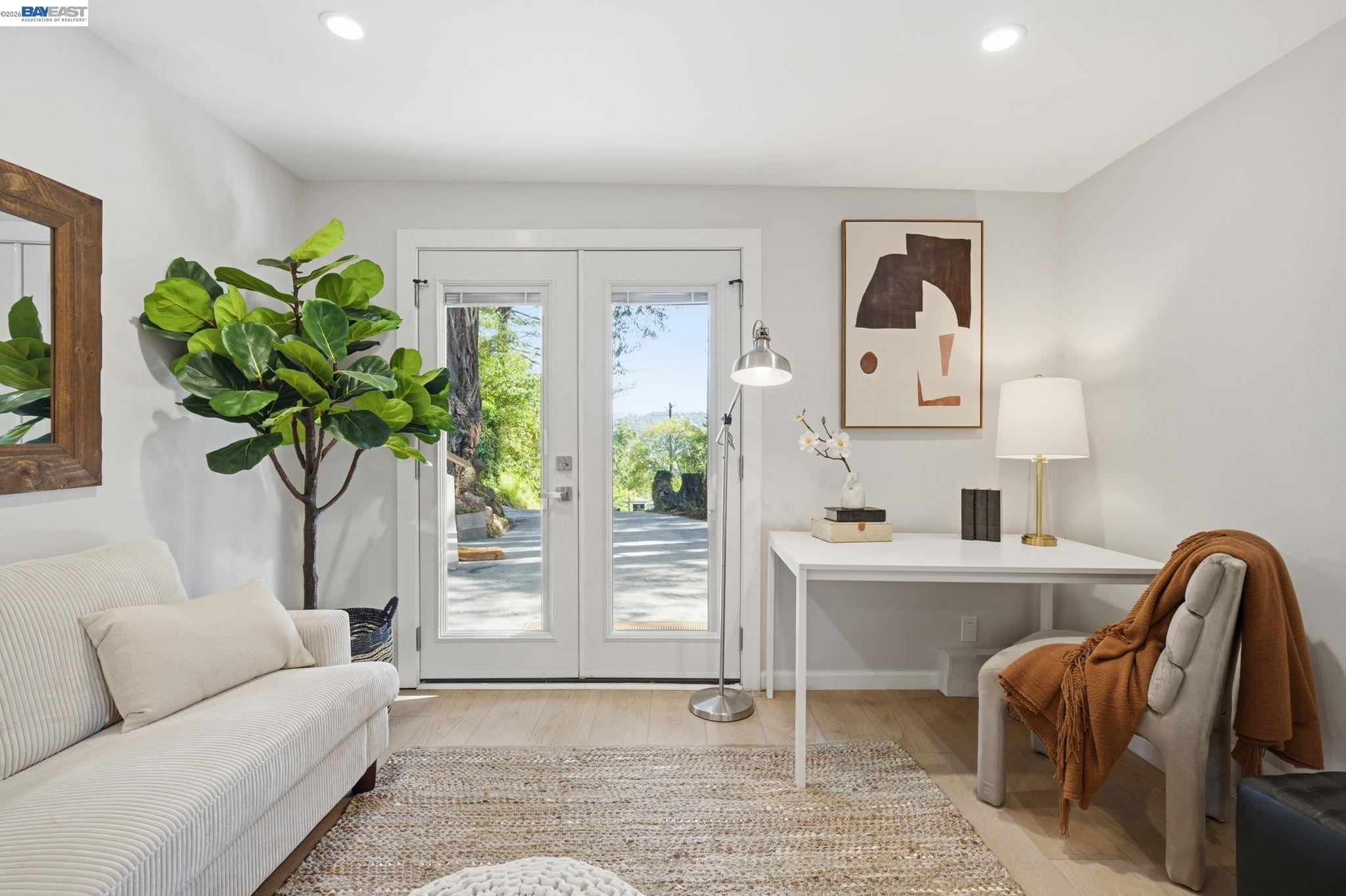 Detail Gallery Image 15 of 28 For 90 Upper Briar Road, Kentfield,  CA 94904 - 4 Beds | 3 Baths