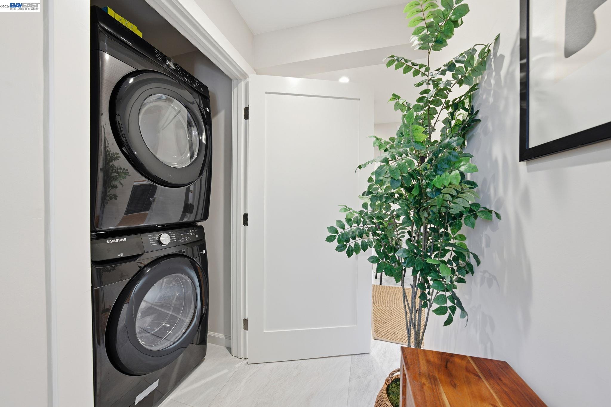 Detail Gallery Image 17 of 28 For 90 Upper Briar Road, Kentfield,  CA 94904 - 4 Beds | 3 Baths