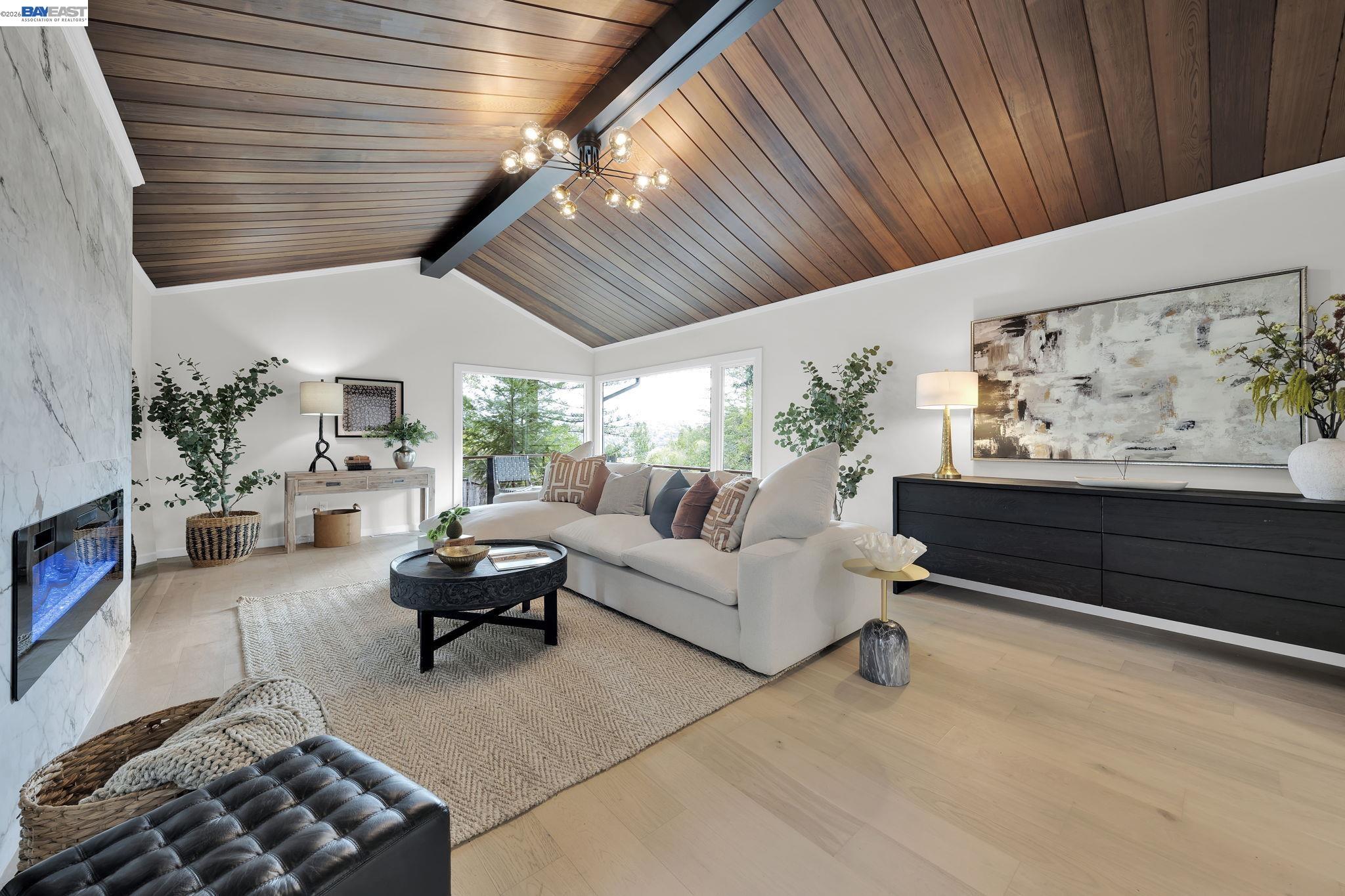 Detail Gallery Image 5 of 28 For 90 Upper Briar Road, Kentfield,  CA 94904 - 4 Beds | 3 Baths