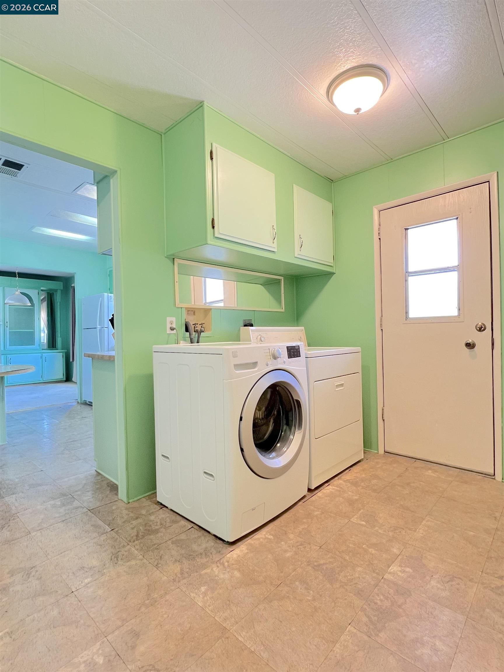 Detail Gallery Image 19 of 39 For 198 Kona Cir #198,  Pittsburg,  CA 94565 - 3 Beds | 2 Baths