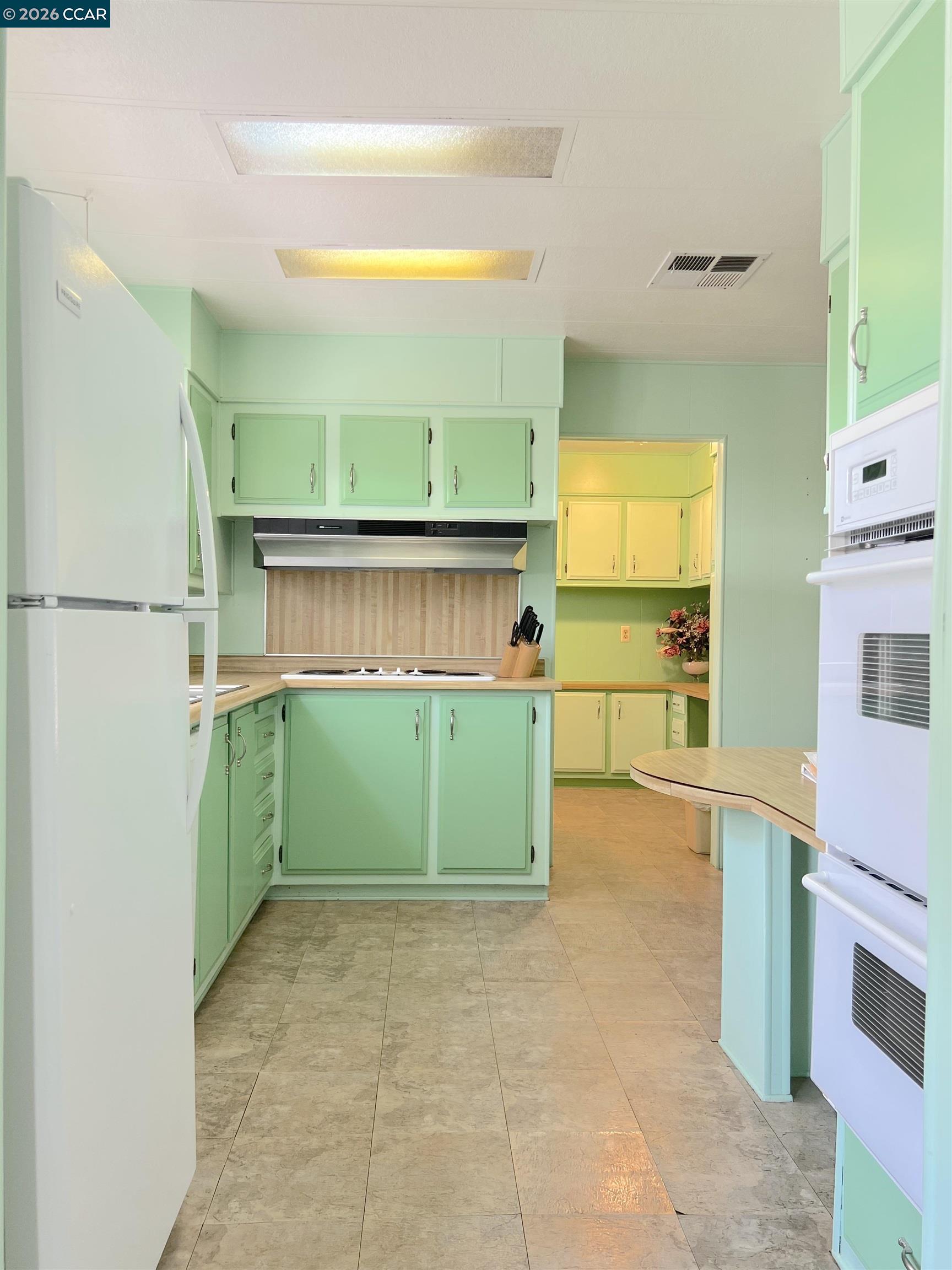 Detail Gallery Image 22 of 39 For 198 Kona Cir #198,  Pittsburg,  CA 94565 - 3 Beds | 2 Baths