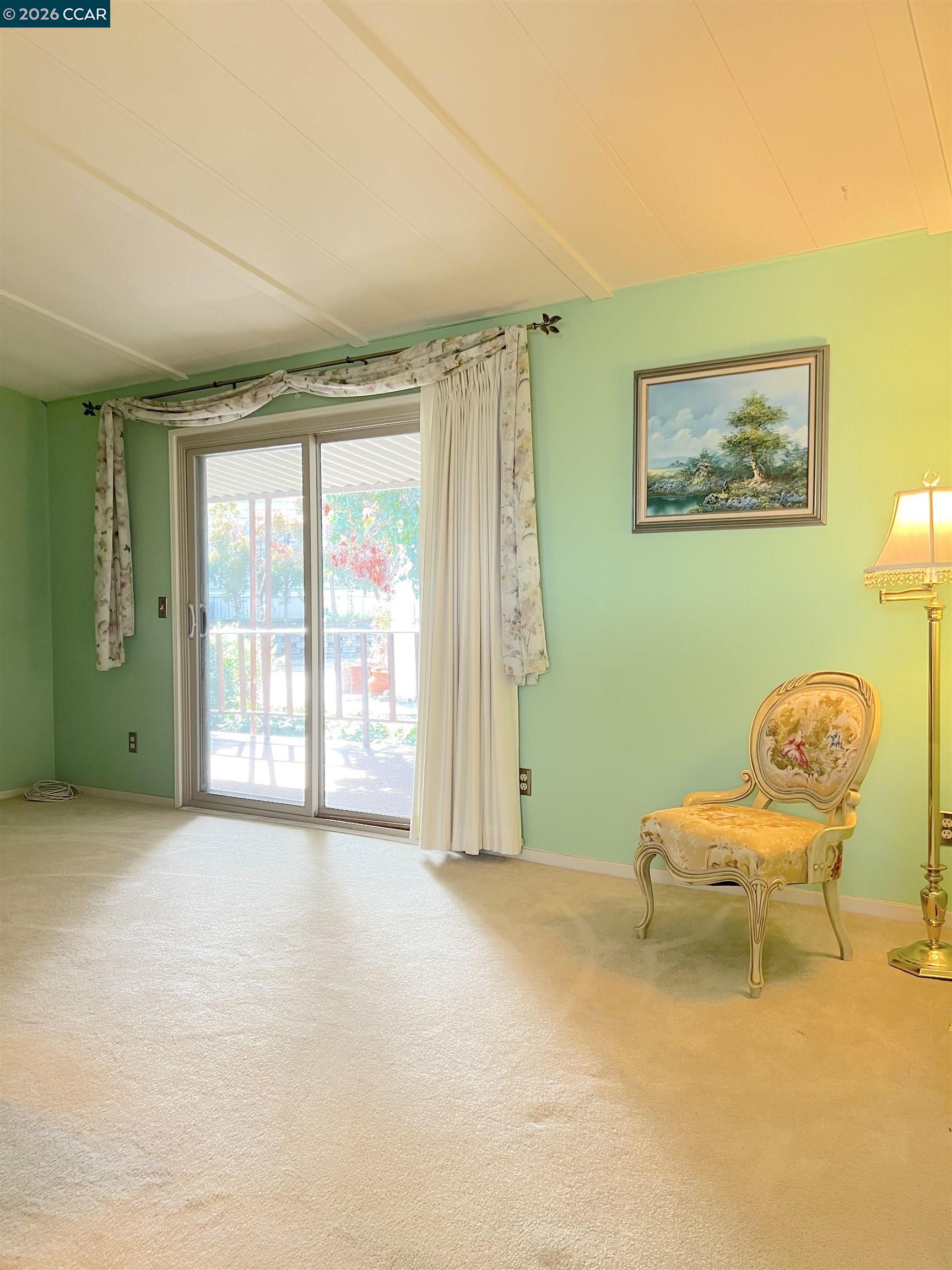 Detail Gallery Image 6 of 39 For 198 Kona Cir #198,  Pittsburg,  CA 94565 - 3 Beds | 2 Baths