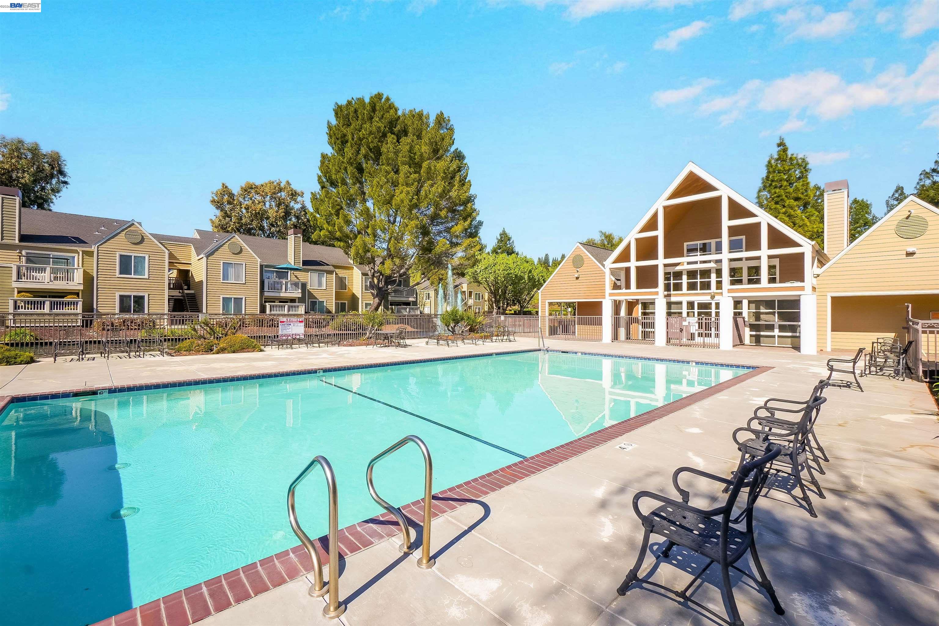 Photo #3: 41127867 Listing: Photo #3