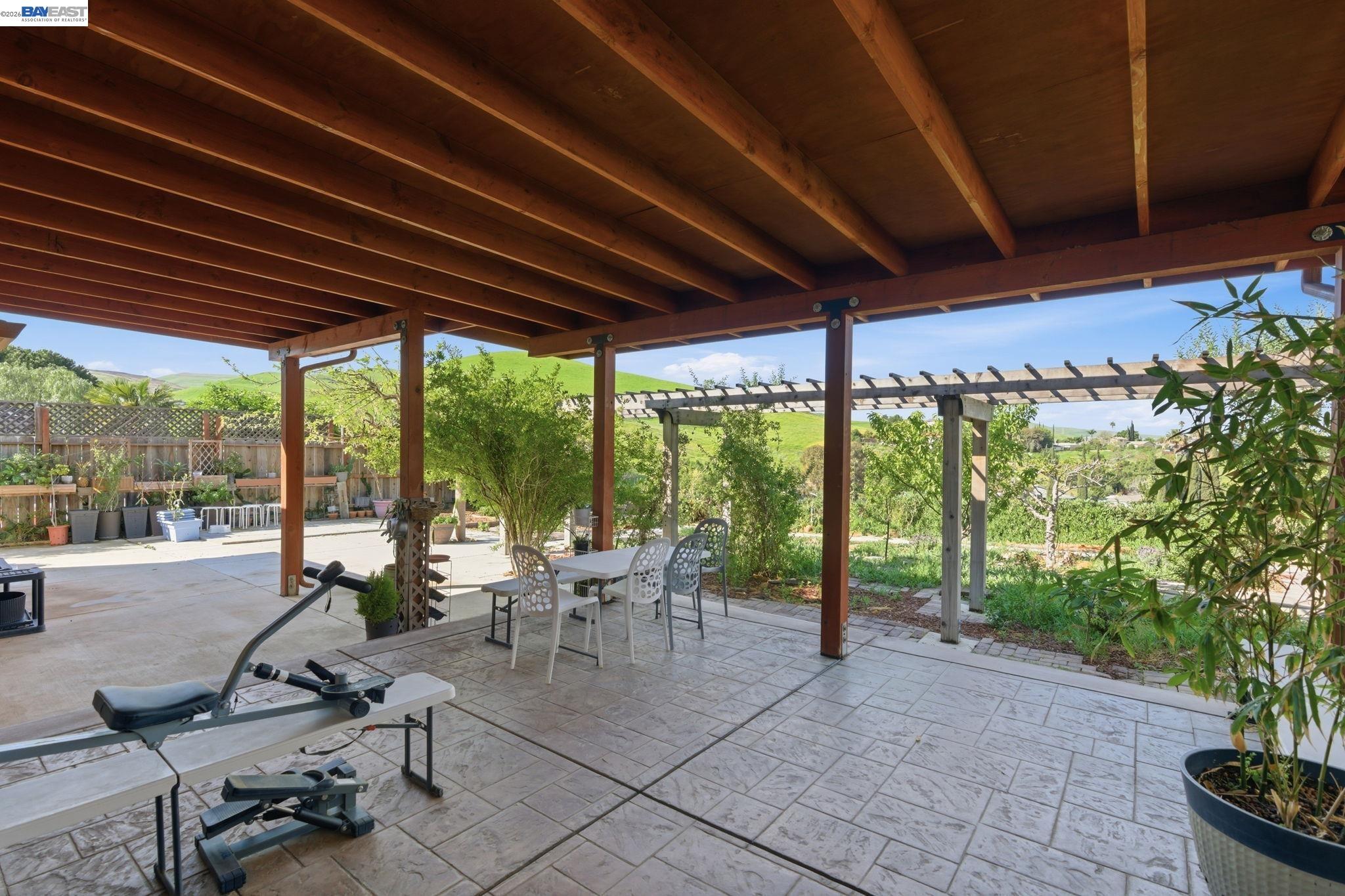 Detail Gallery Image 32 of 60 For 2222 Carmel Ct, Pittsburg,  CA 94565 - 4 Beds | 2 Baths