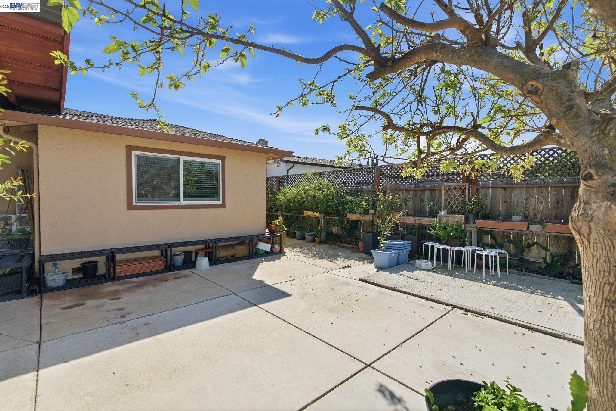 Detail Gallery Image 37 of 60 For 2222 Carmel Ct, Pittsburg,  CA 94565 - 4 Beds | 2 Baths