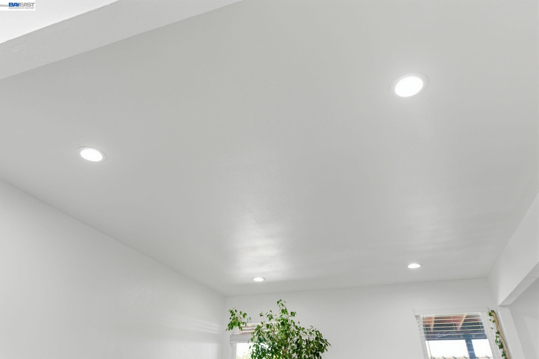 Detail Gallery Image 7 of 60 For 2222 Carmel Ct, Pittsburg,  CA 94565 - 4 Beds | 2 Baths